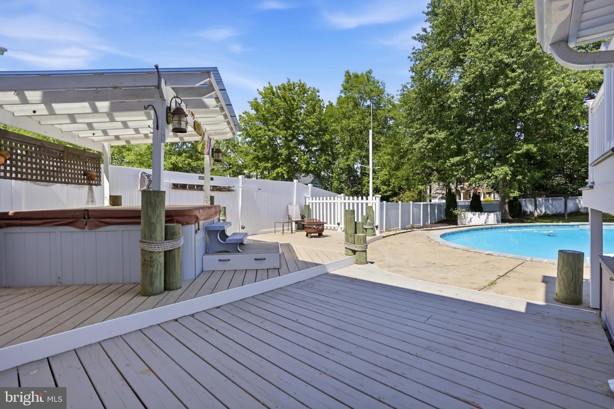 SPRIGGS COVE - Residential