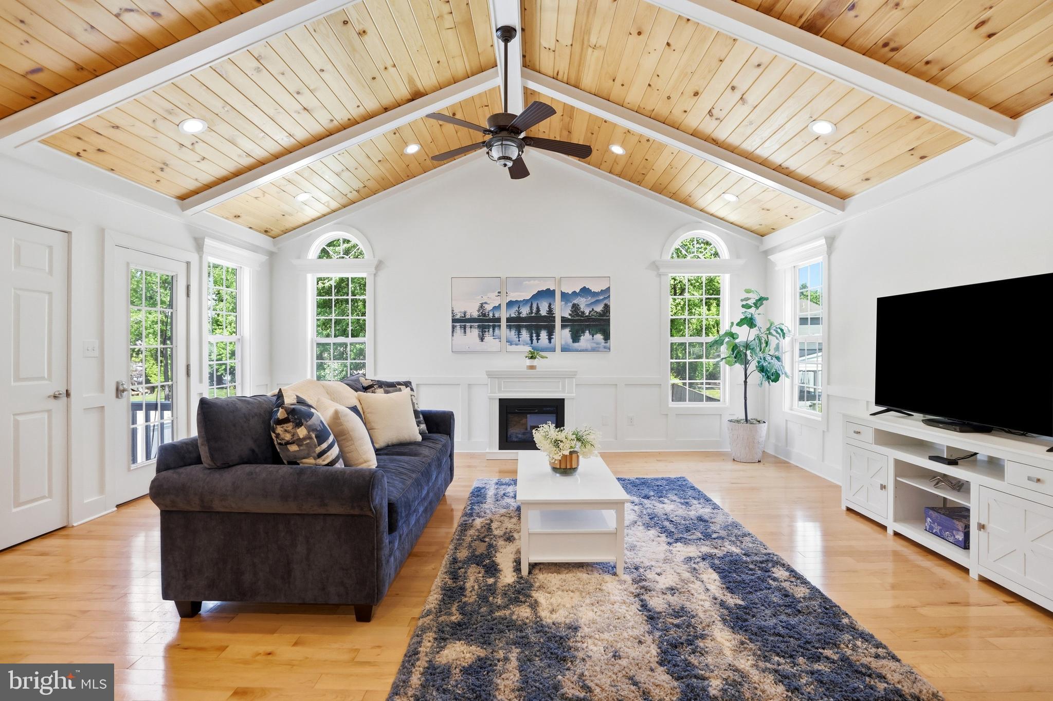 SPRIGGS COVE - Residential