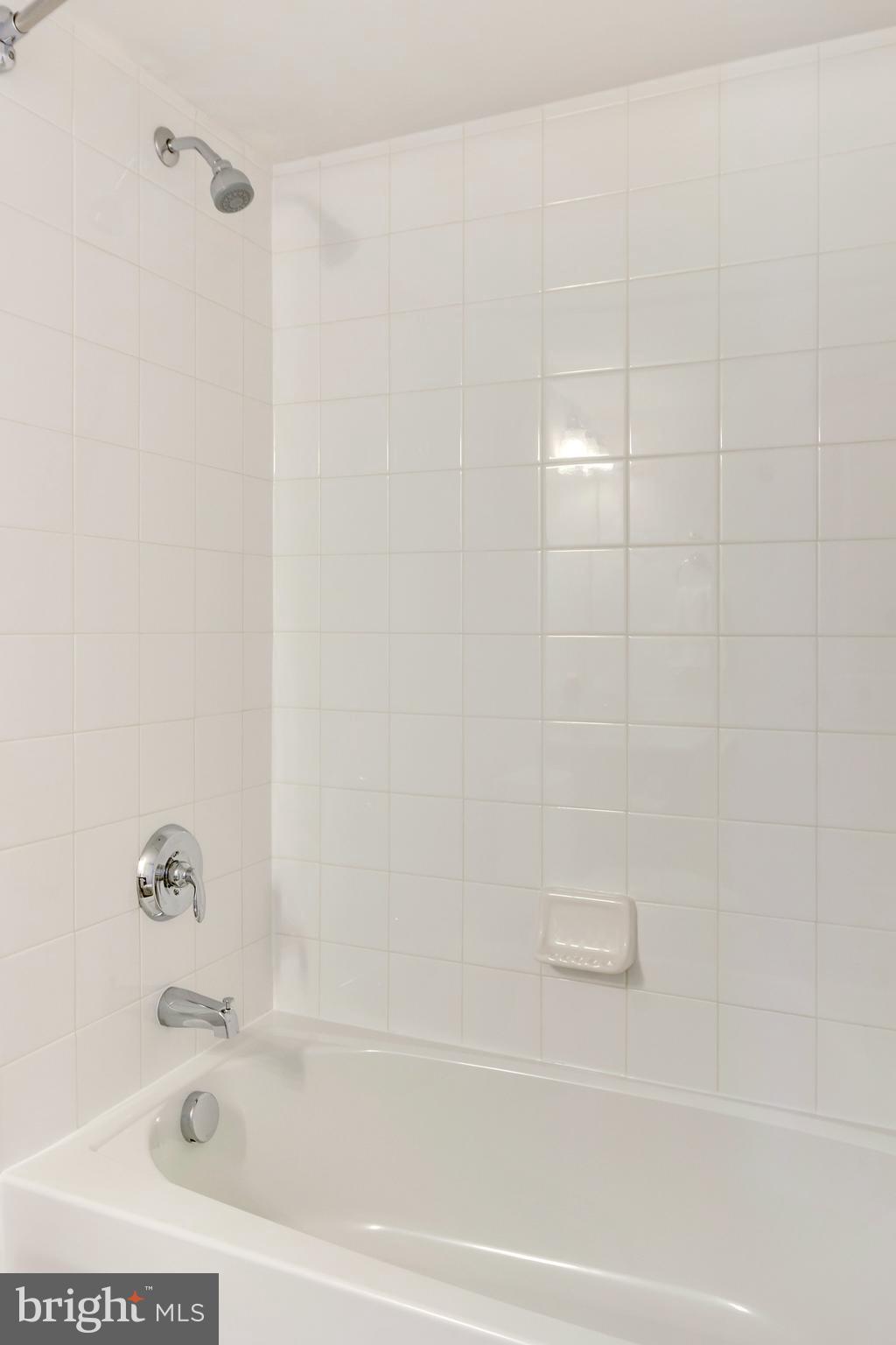 METRO POINTE - Residential