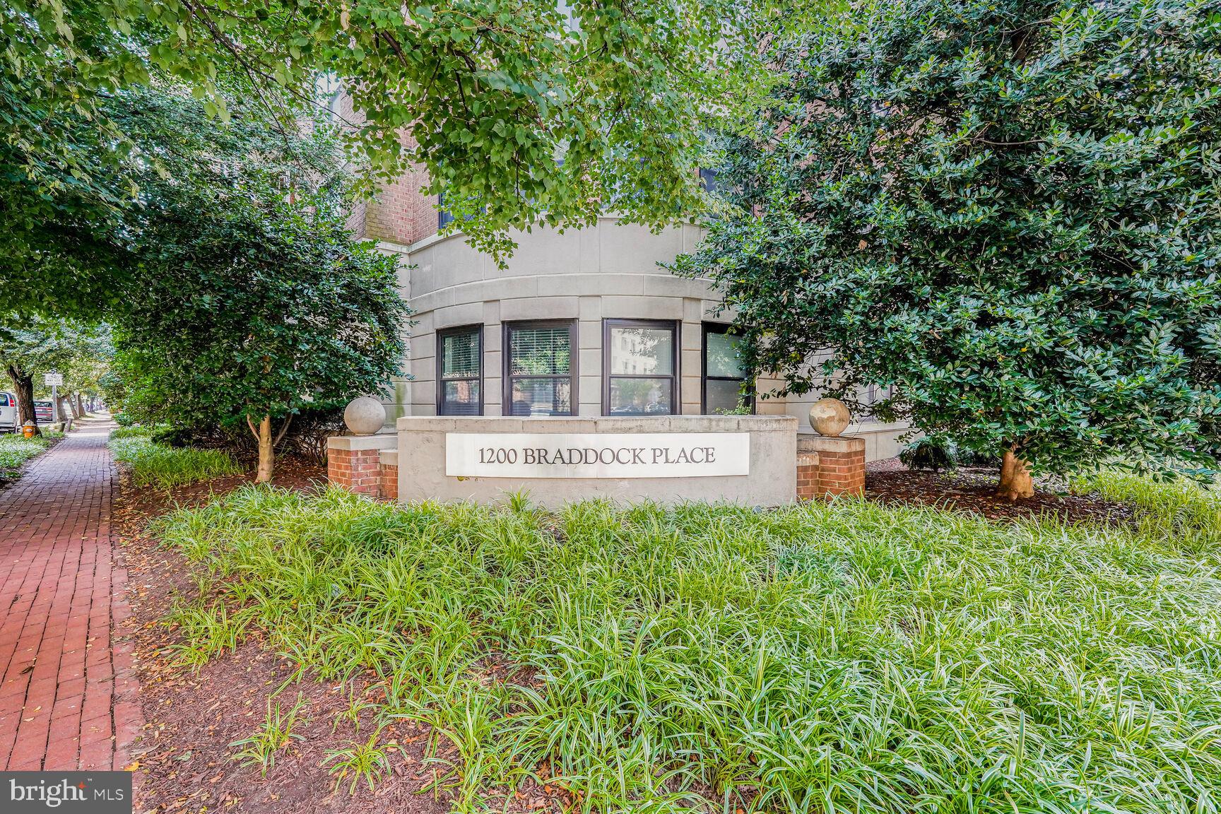 1200 BRADDOCK PLACE 211