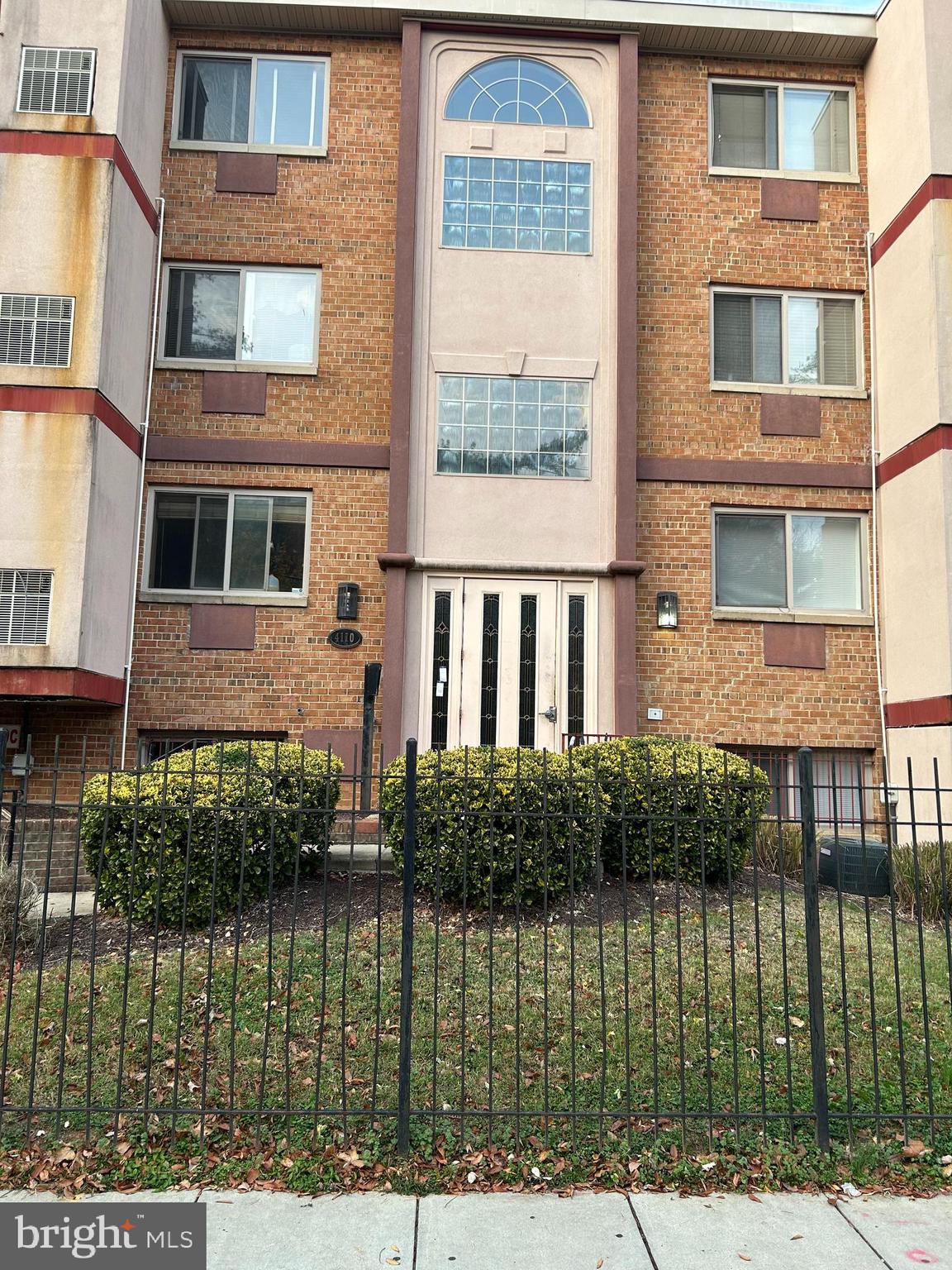 DEANWOOD - Residential