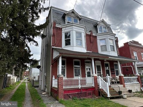 Photo of 902 EDGEWOOD AVE, LANCASTER, PA 17603 (MLS # PALA2033856)