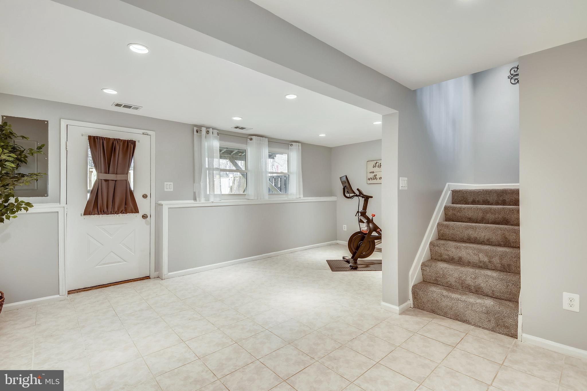 BARTON HILL - Residential