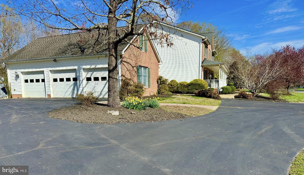 203 MORGANS RIDGE COURT
