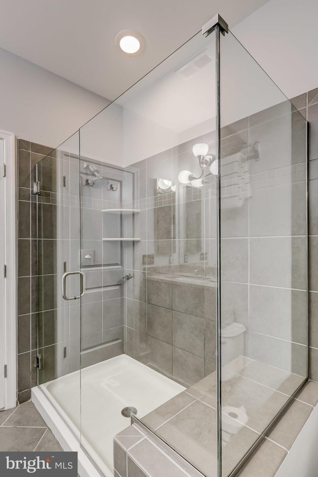 TOWSON GREEN - Residential Lease