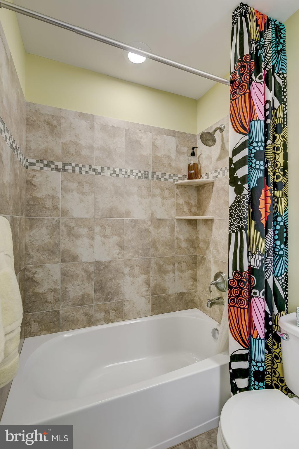 TOWSON GREEN - Residential Lease