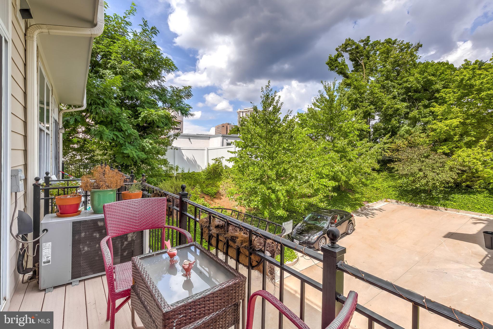 TOWSON GREEN - Residential Lease