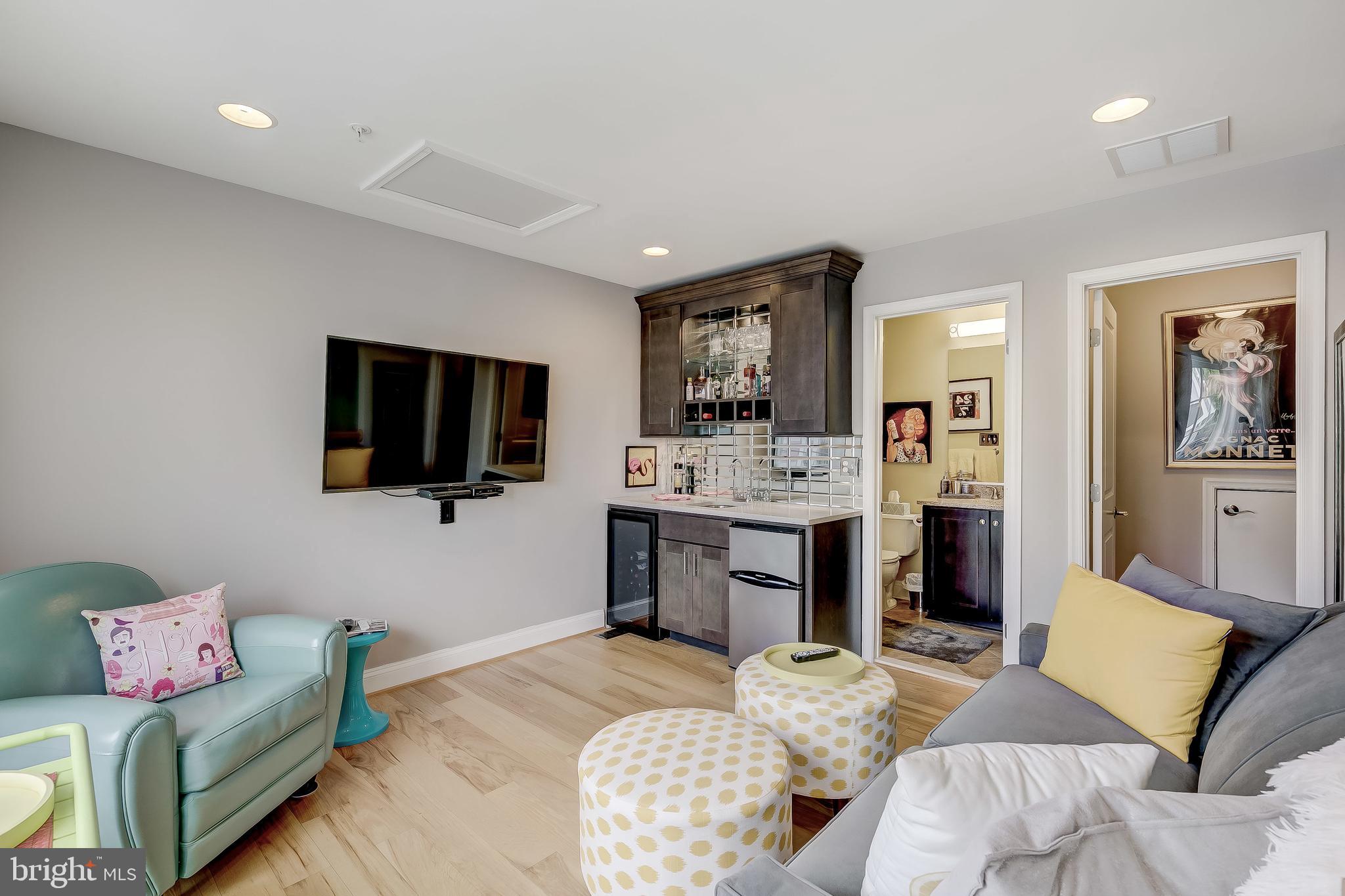 TOWSON GREEN - Residential Lease