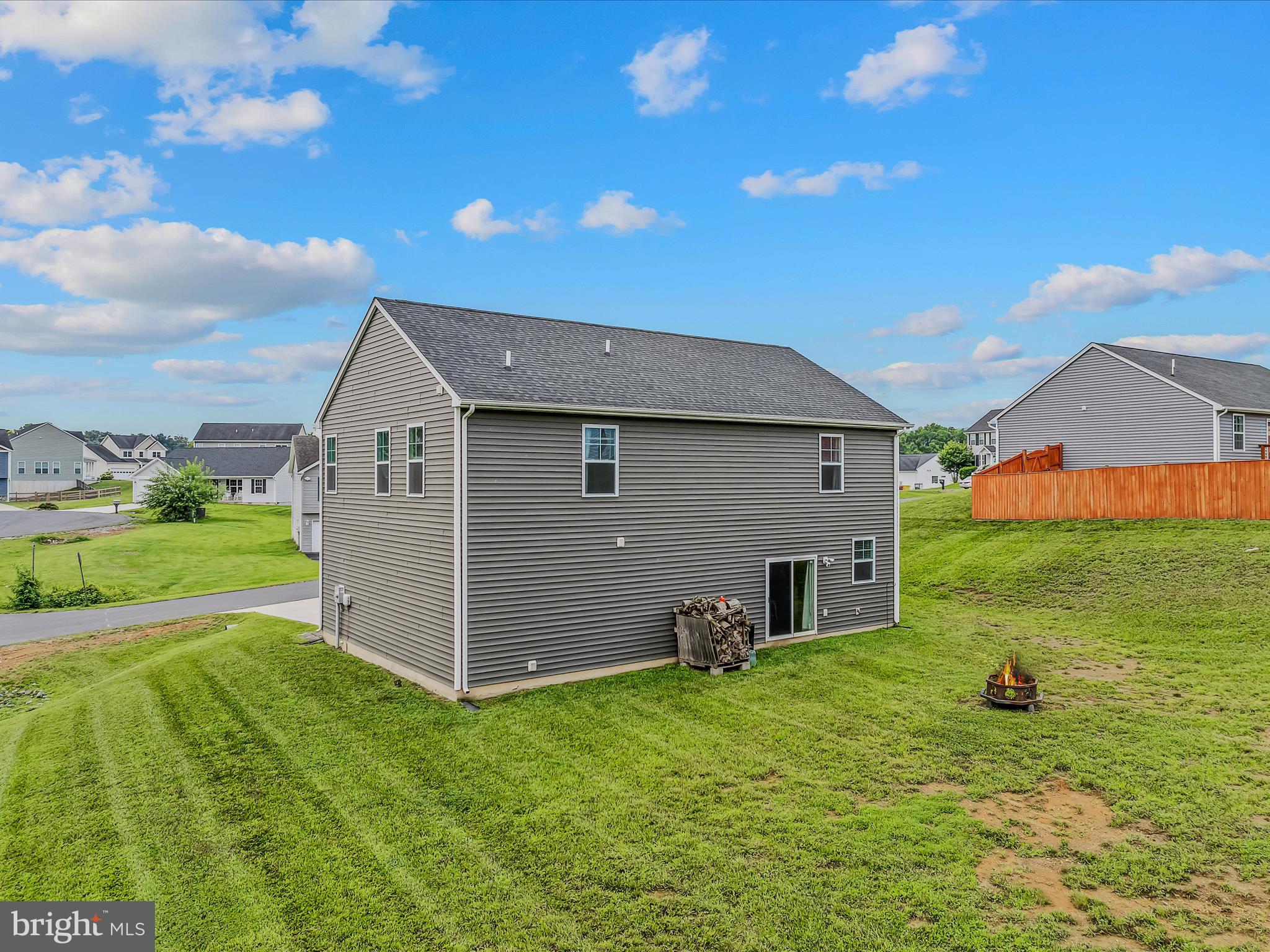 FORT HILL FARMS - Residential