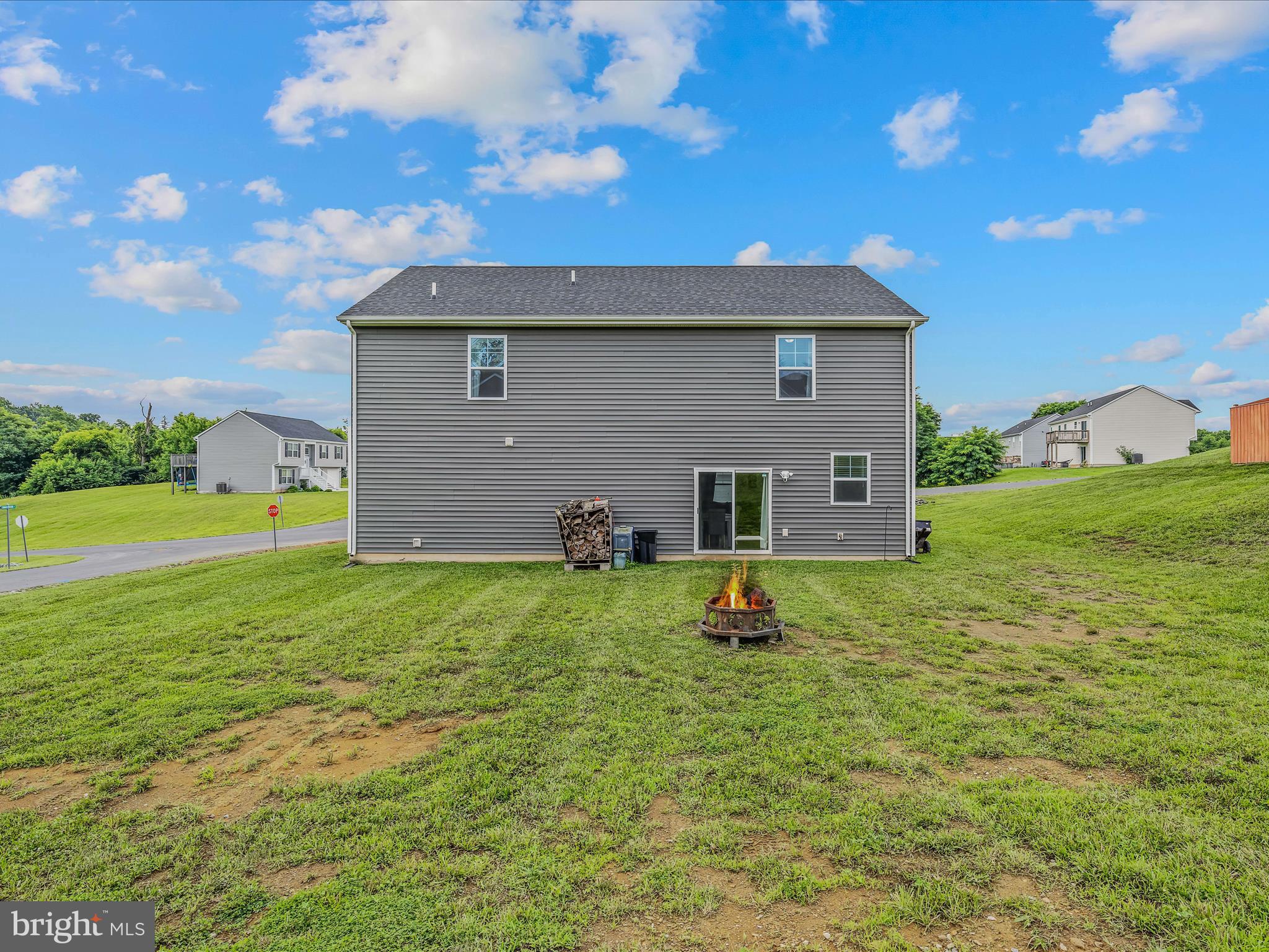 FORT HILL FARMS - Residential