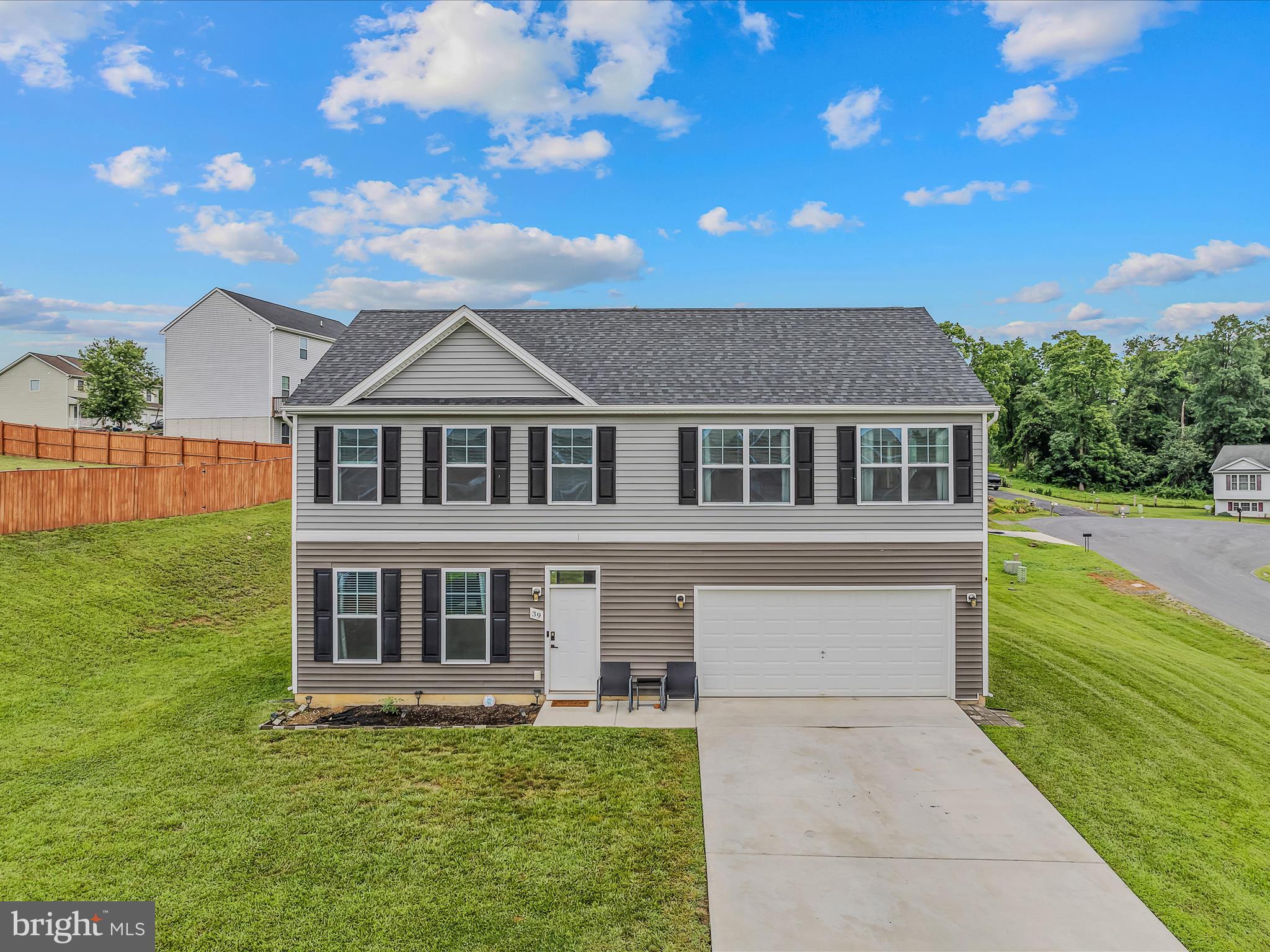 FORT HILL FARMS - Residential