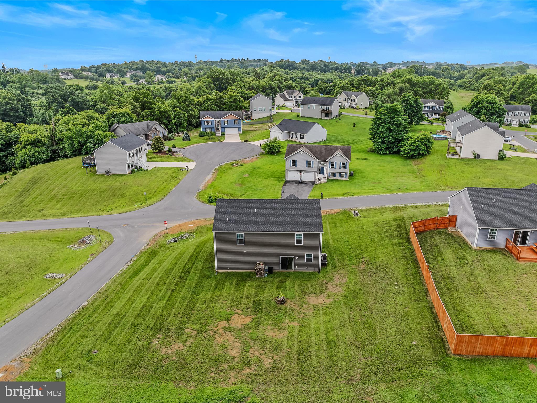 FORT HILL FARMS - Residential