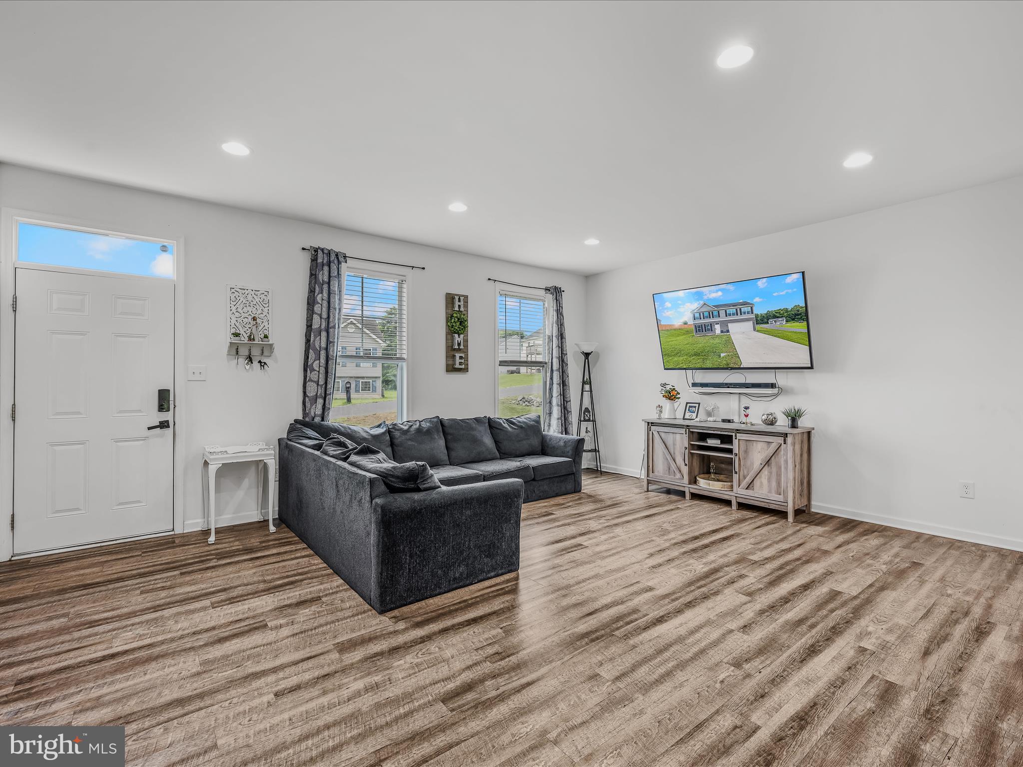 FORT HILL FARMS - Residential