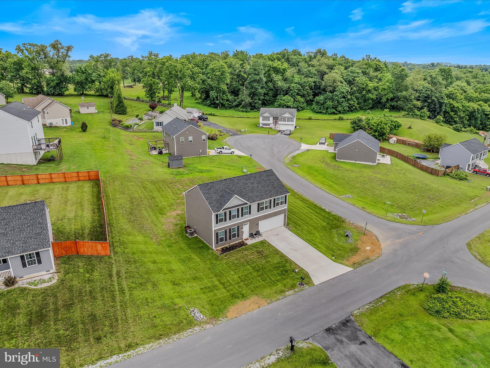 FORT HILL FARMS - Residential