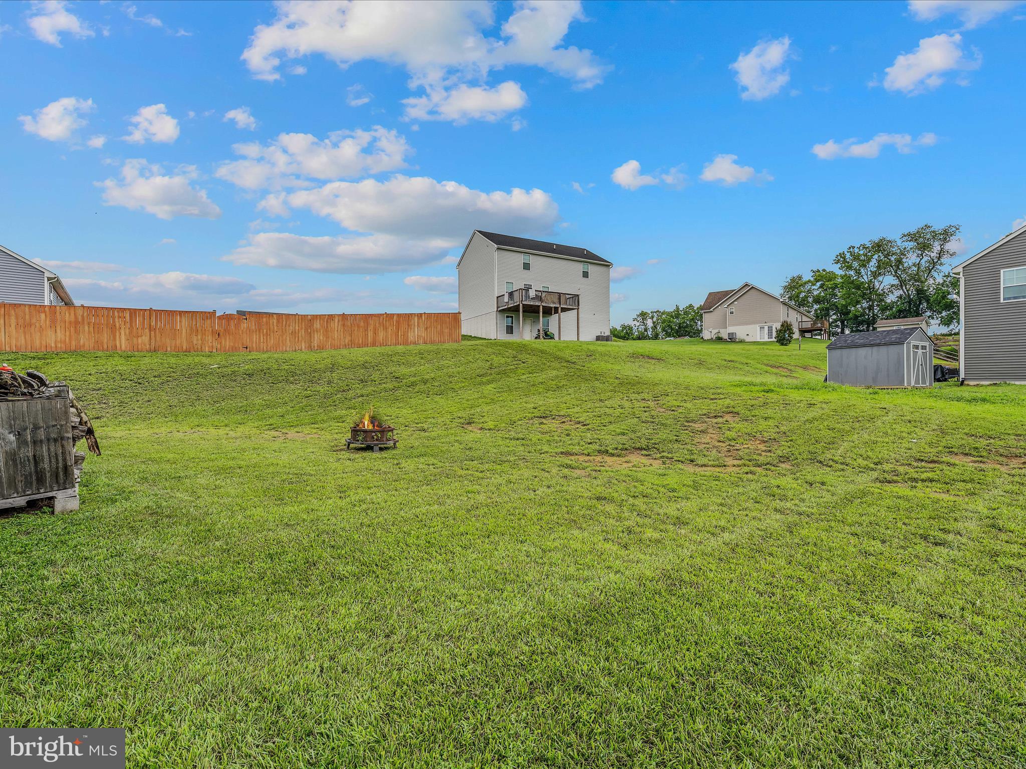 FORT HILL FARMS - Residential