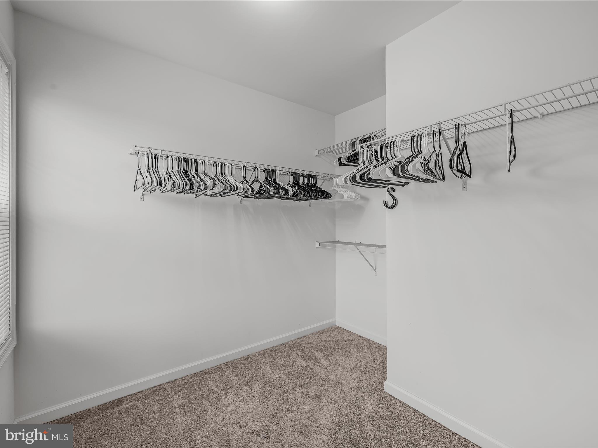 FORT HILL FARMS - Residential