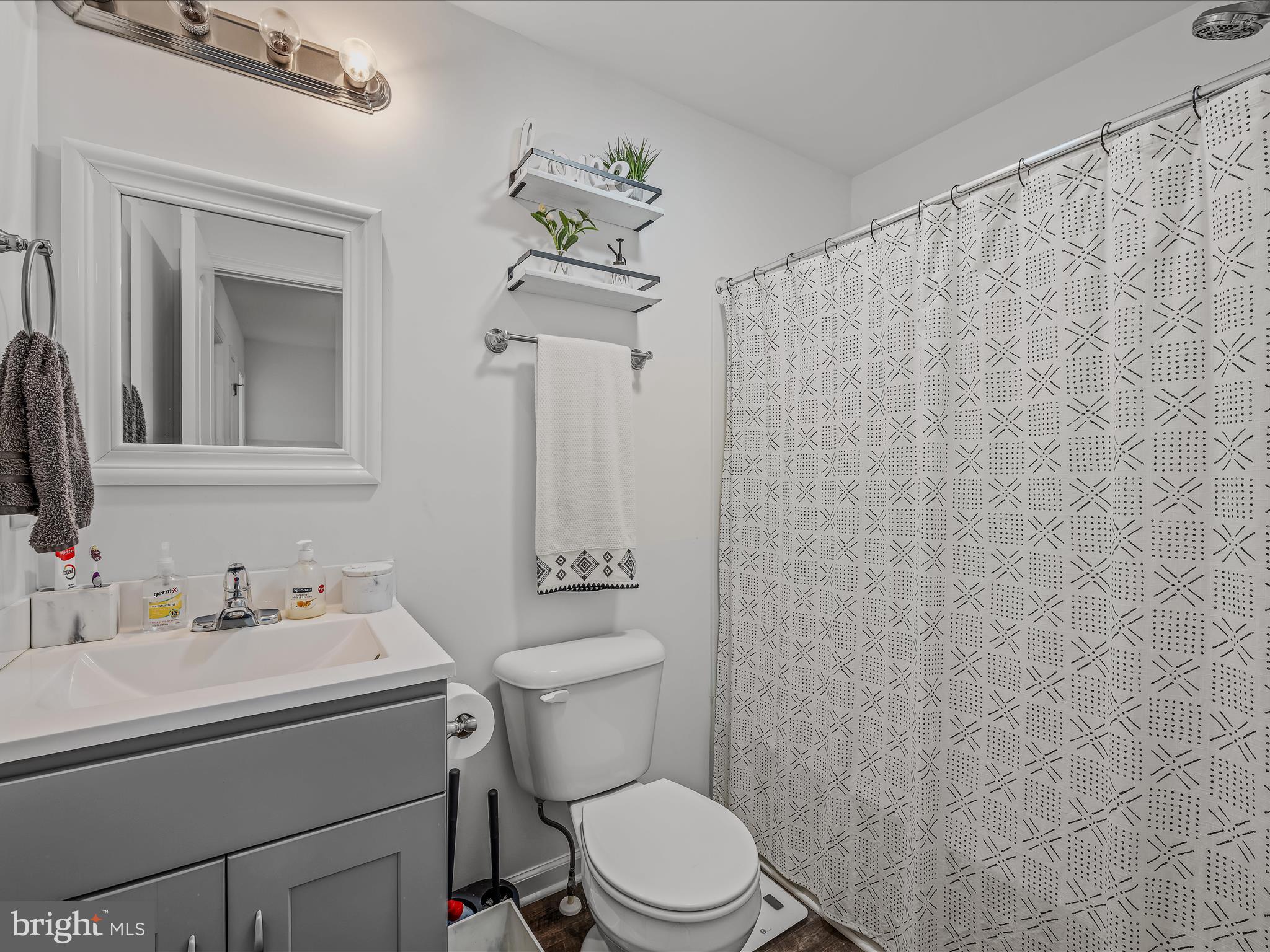 FORT HILL FARMS - Residential