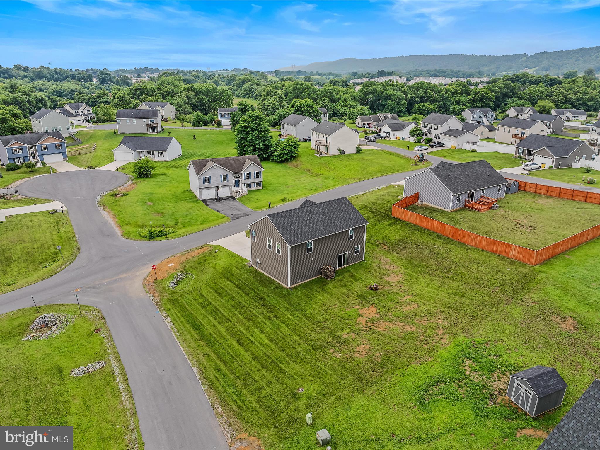 FORT HILL FARMS - Residential