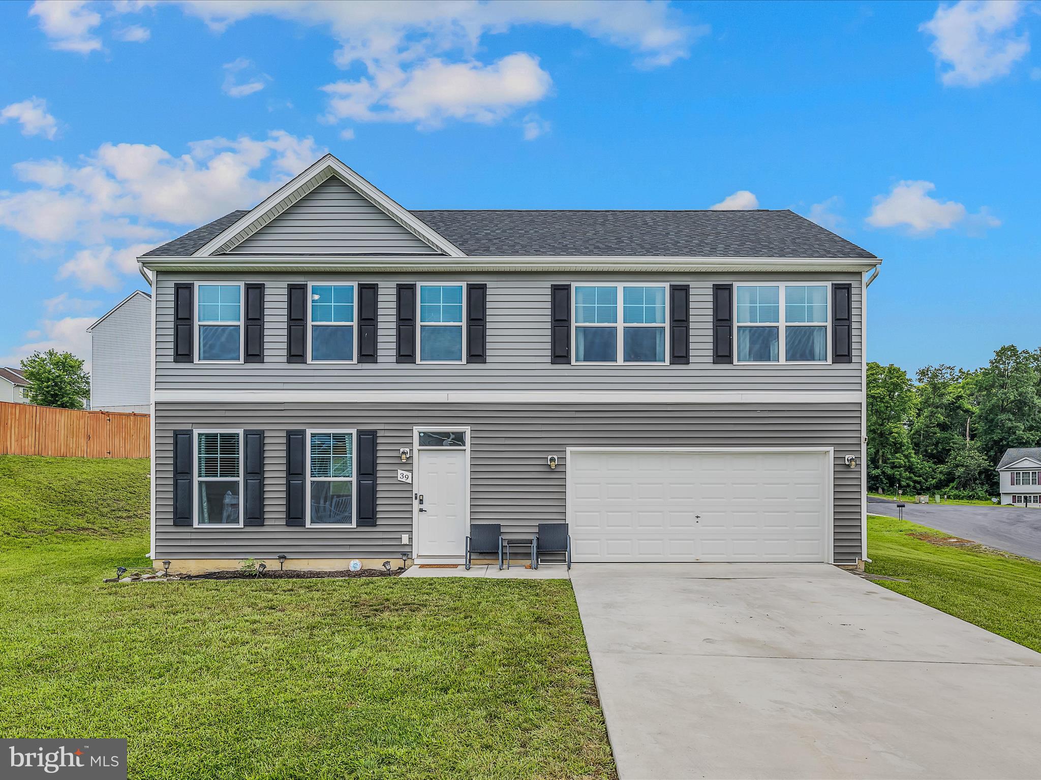 FORT HILL FARMS - Residential