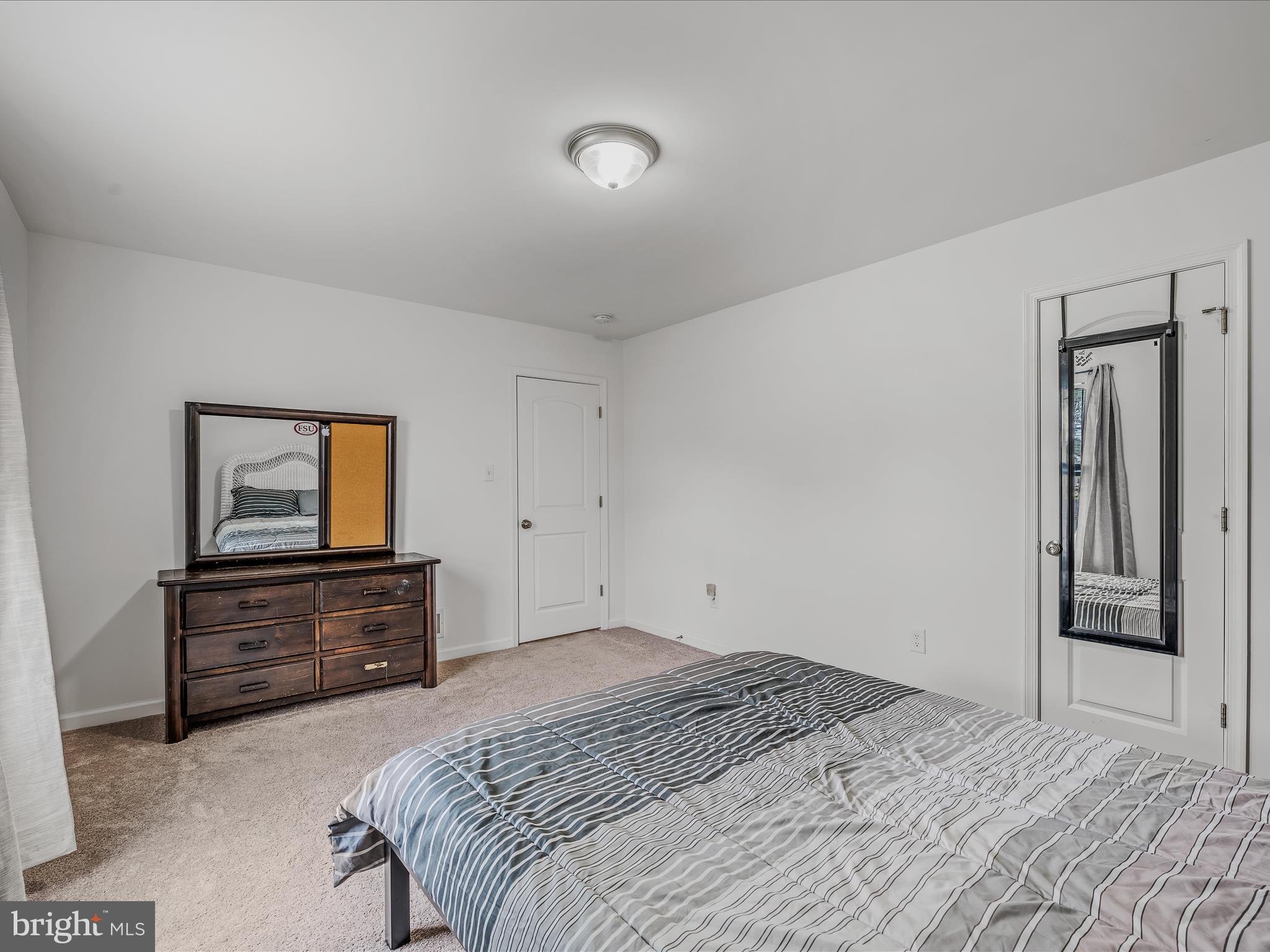 FORT HILL FARMS - Residential