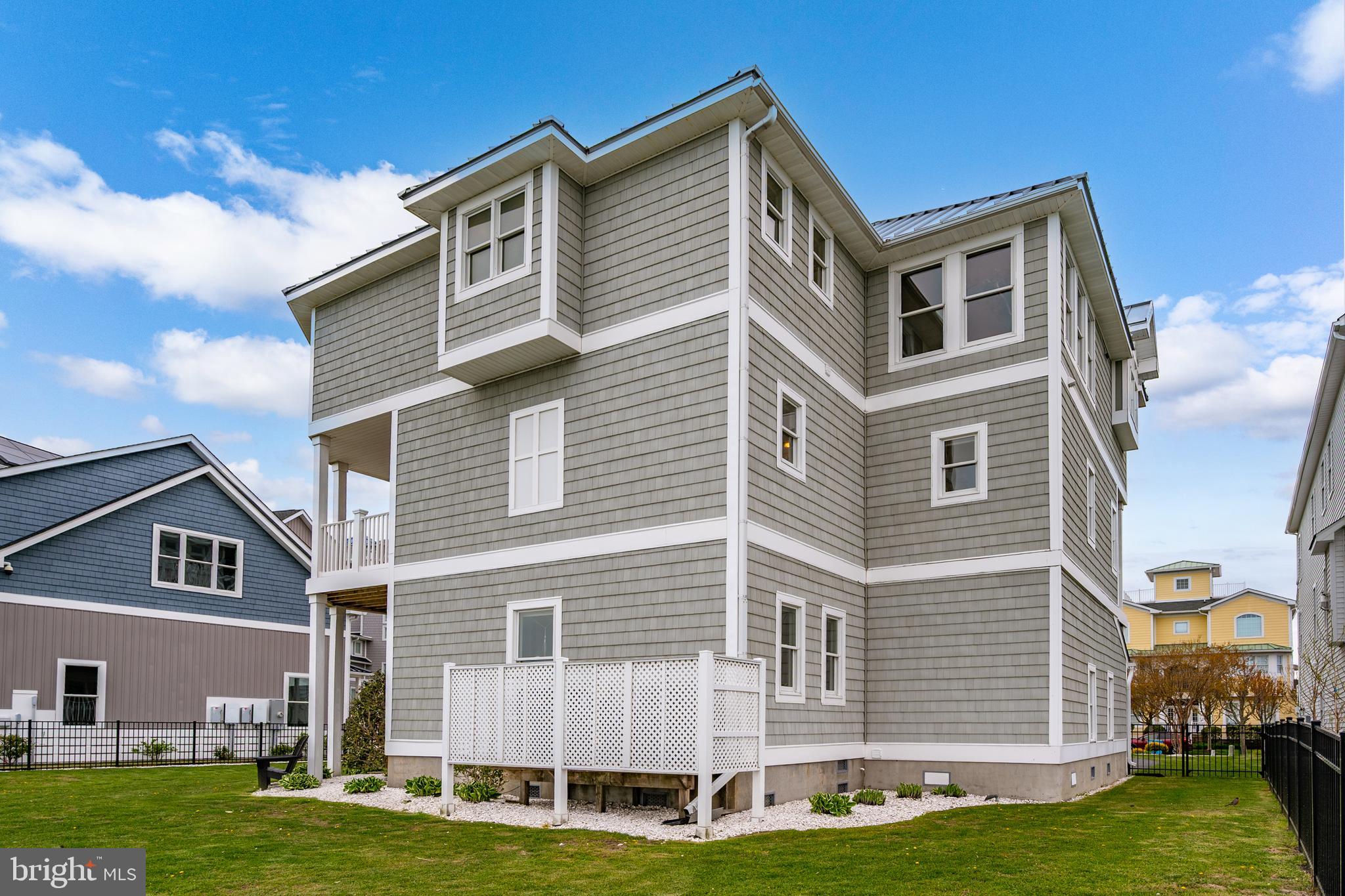 ESTATES AT INLET ISLE - Residential