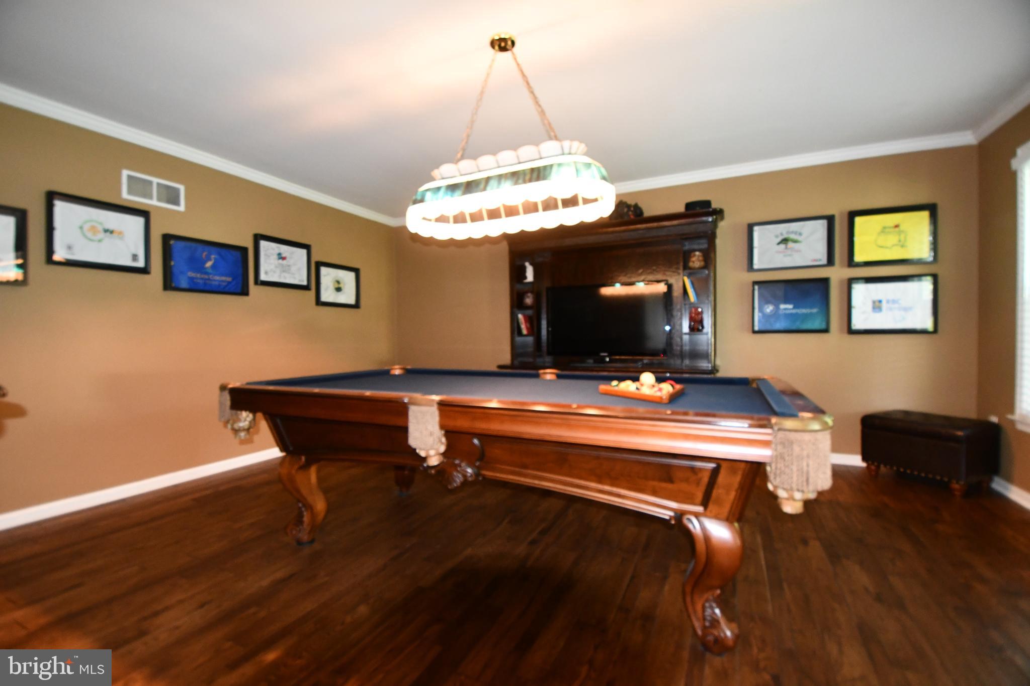 709 WYNNEWOOD DRIVE