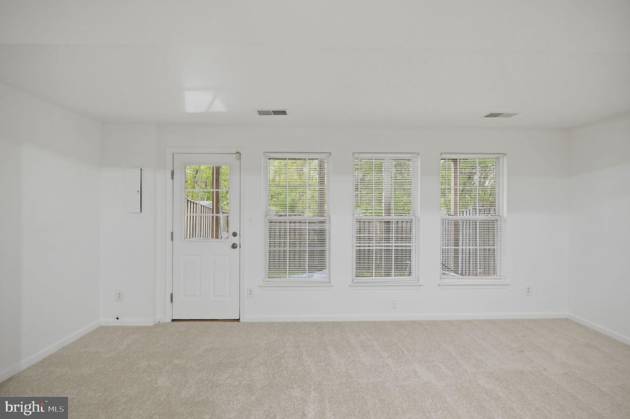 FOXBOROUGH - Residential