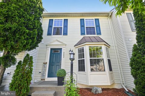 Photo of 9053 Falcon Glen Court, BRISTOW, VA 20136 (MLS # VAPW2118470)