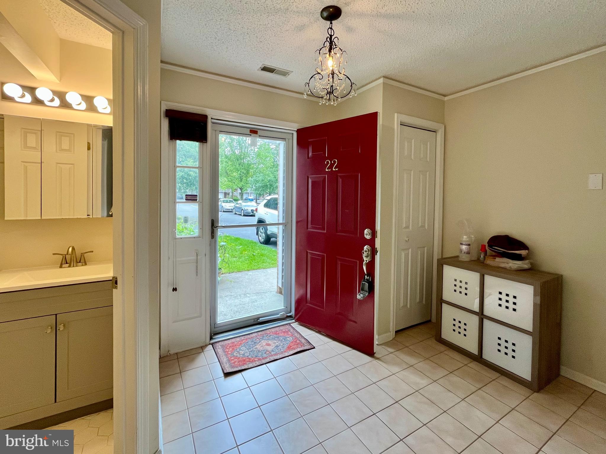 22 HALSTEAD PLACE