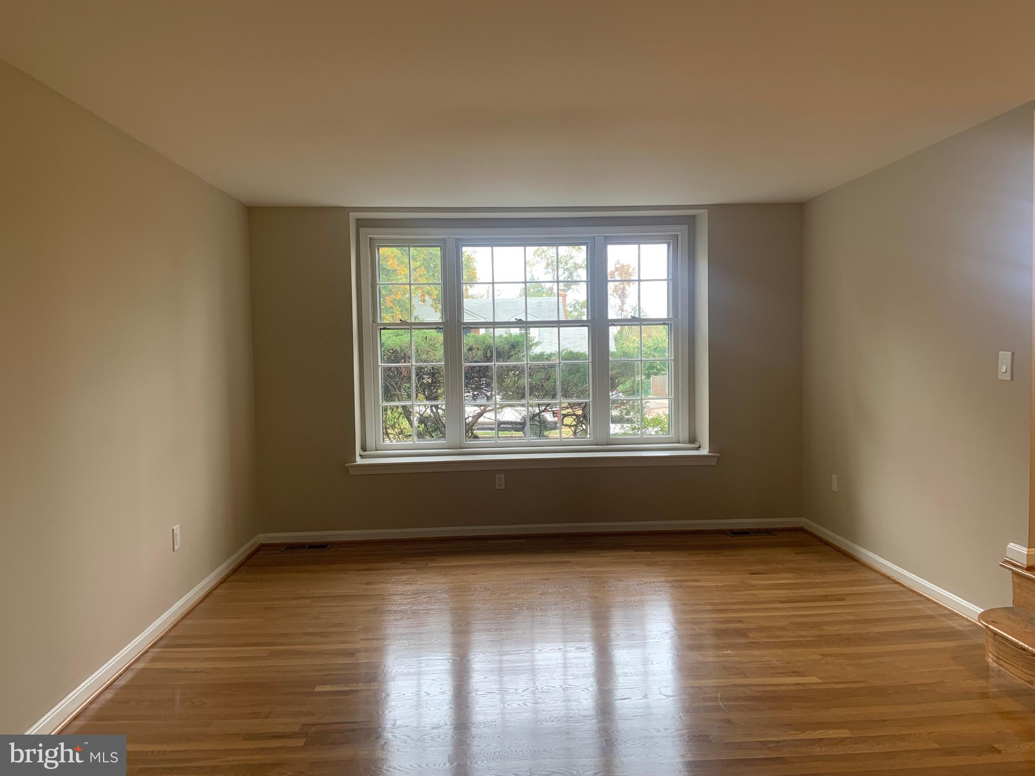 POINT OF WOODS - Residential