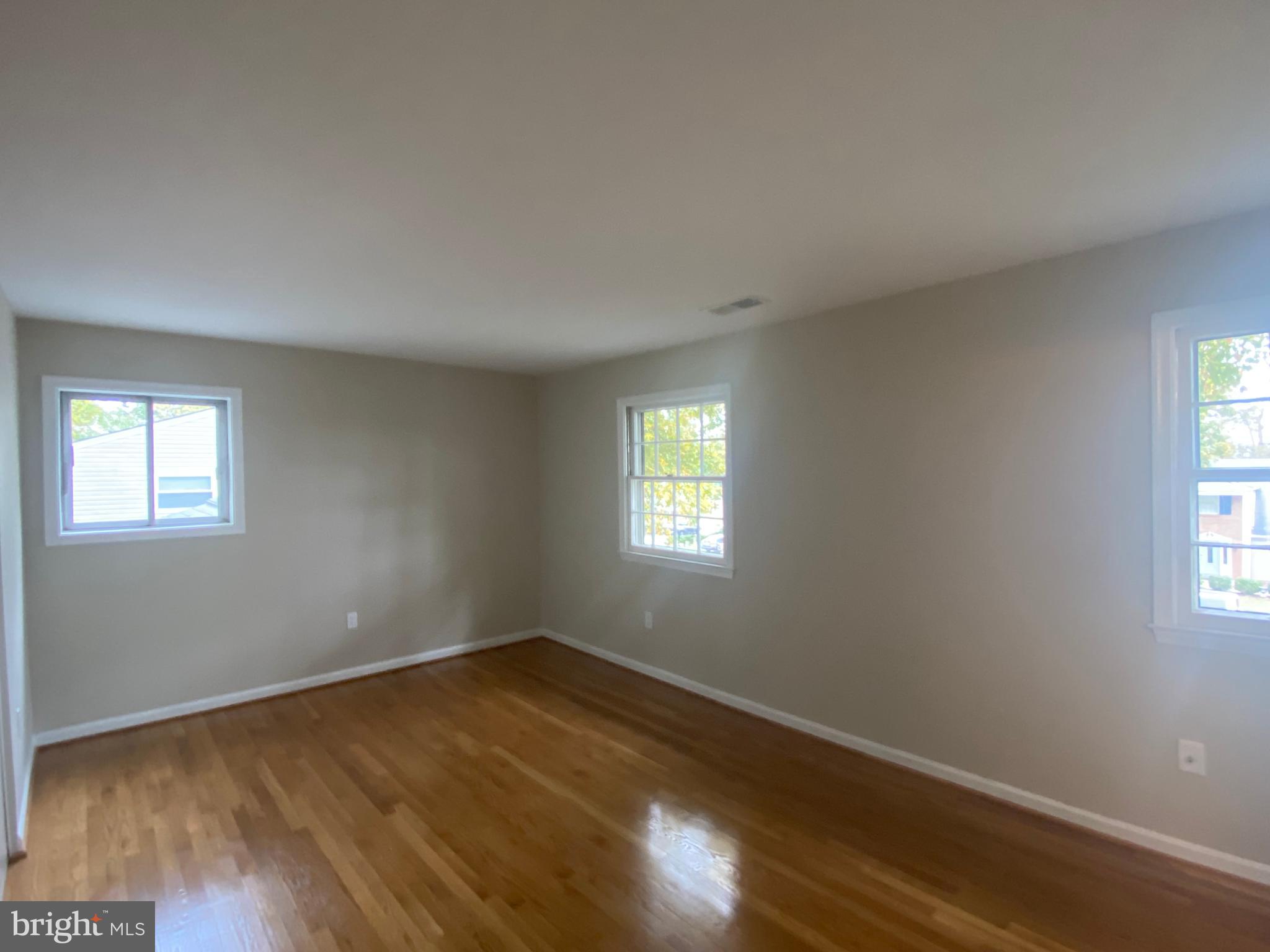 POINT OF WOODS - Residential