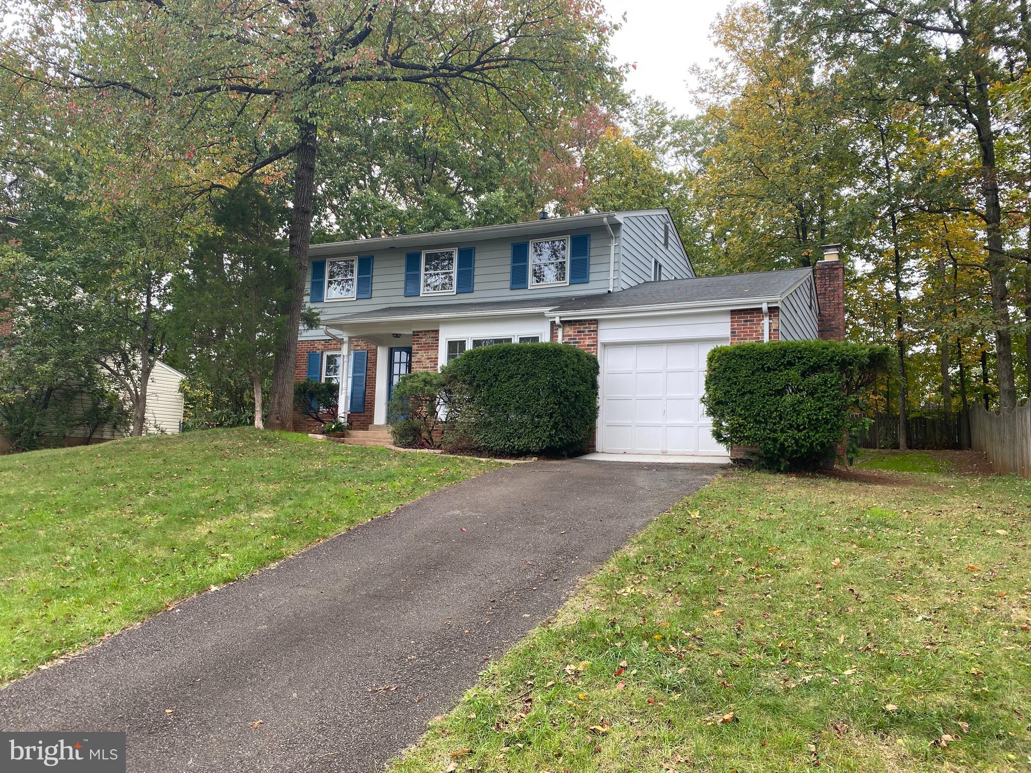 POINT OF WOODS - Residential