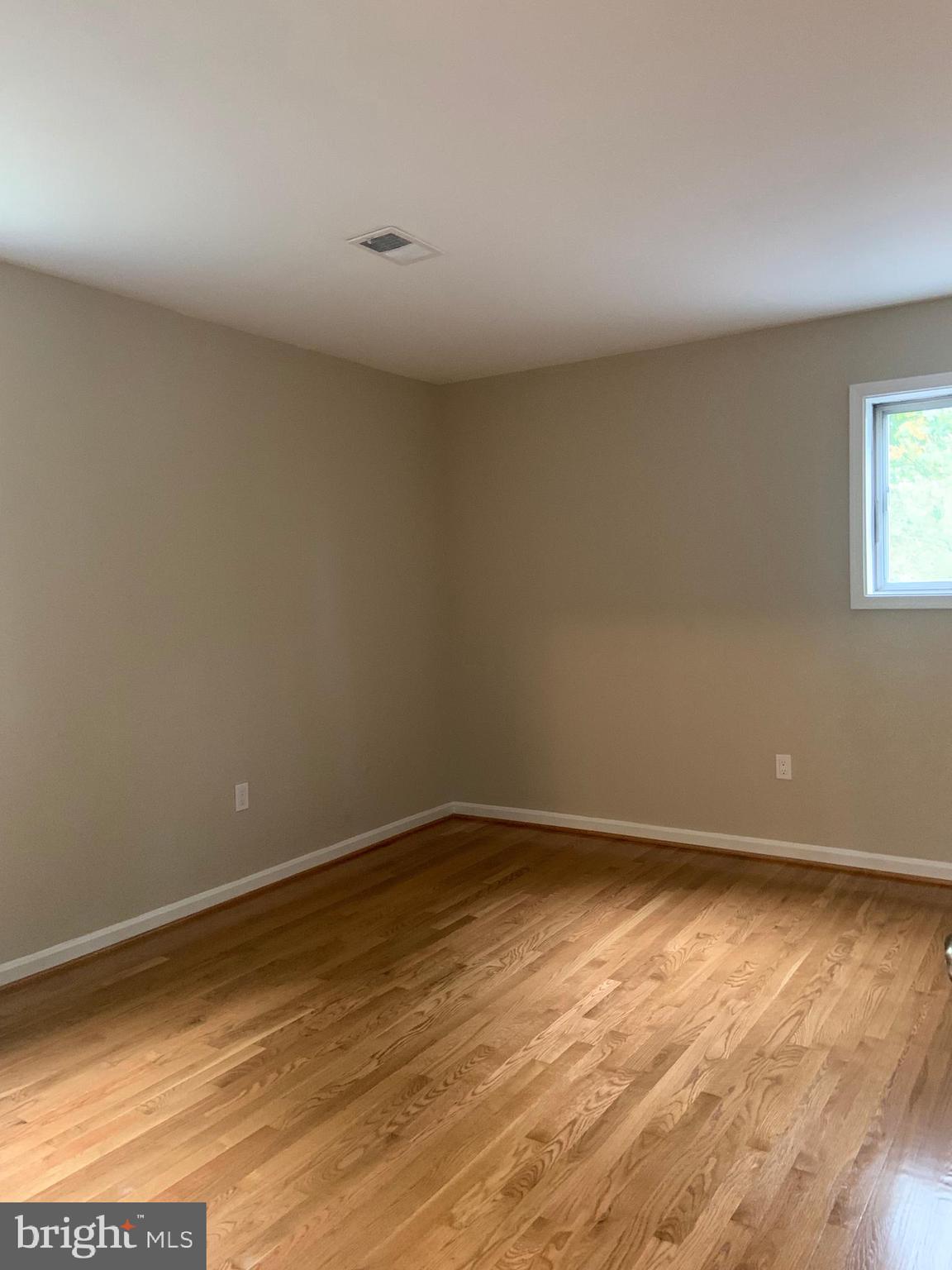 POINT OF WOODS - Residential