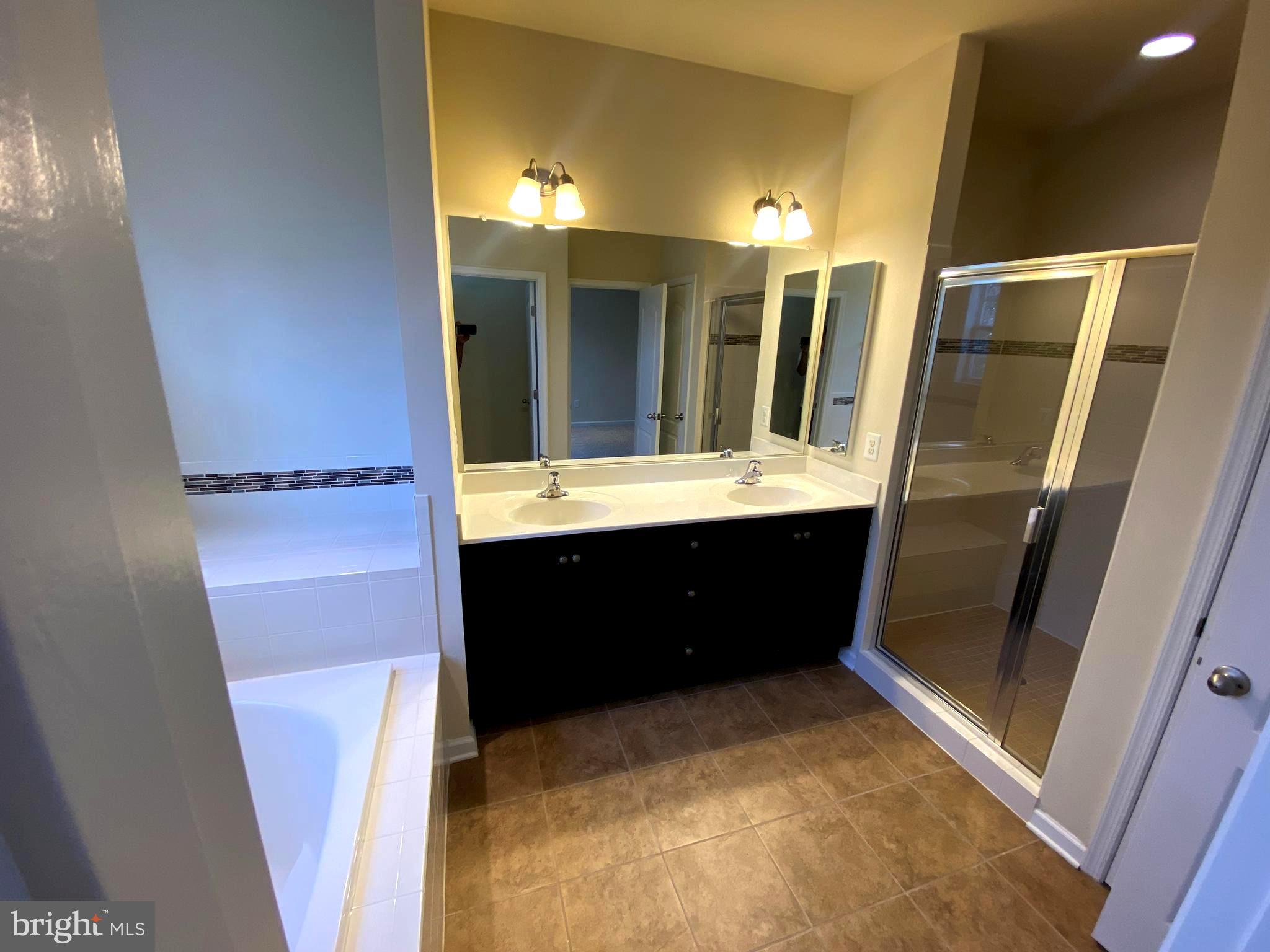 PARKSIDE AT WESTPHALIA - Residential Lease