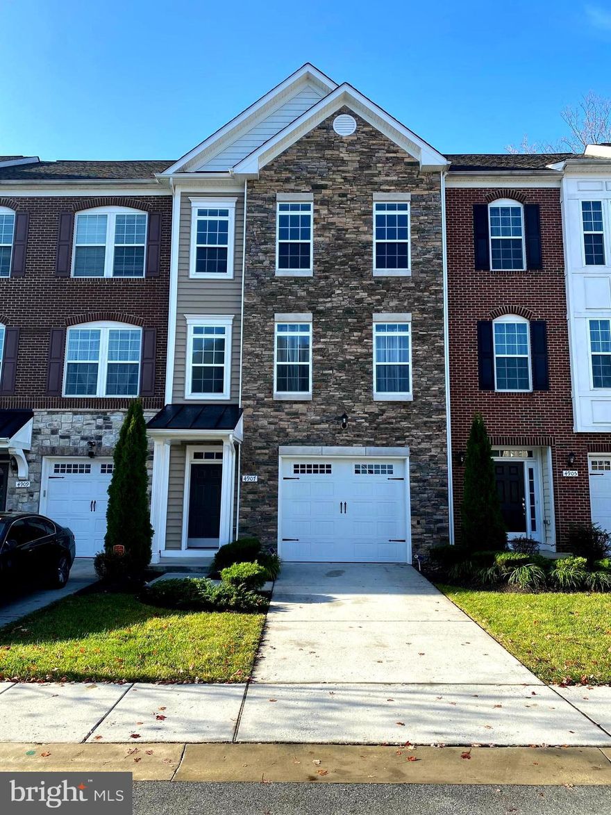 she's gorgeous and available!*huge 3BR/3.5BA townhome for rent in the much sought after Parkside at Westphalia community*this gem features a gourmet kitchen with stainless steel appliances*granite countertops*hardwood floors*spacious liv/din room area*mastersuite w/luxury bath  w/his/her vanity/soaking tub/separate shower/ceramic tile*washer/dryer on top floor*lower level can used as a 4th bedroom w/full bath*maintenance free deck that backs to the woods*community is loaded with amenities that include two community pools*walking/bike trails*clubhouse*dog park*scenic ponds and streams* located just 10 minutes from AAFB*10 min to Suitland metro station*5 min to I-495*20 min to National Harbor*application fee is $50 per person 18 and older*qualifying income is $109,800*minimum transunion credit score of 640 required*good rental history is a must*sorry no pets allowed*all applications are done online*we only process one application at a time*first come first serve*agents simply show the property and send me your clients email address if they want to apply*a link will be sent to them when it's their turn*further instructions and more information can be found in doc manager*restricted times/tenant occupied*call/text L/A with any questions