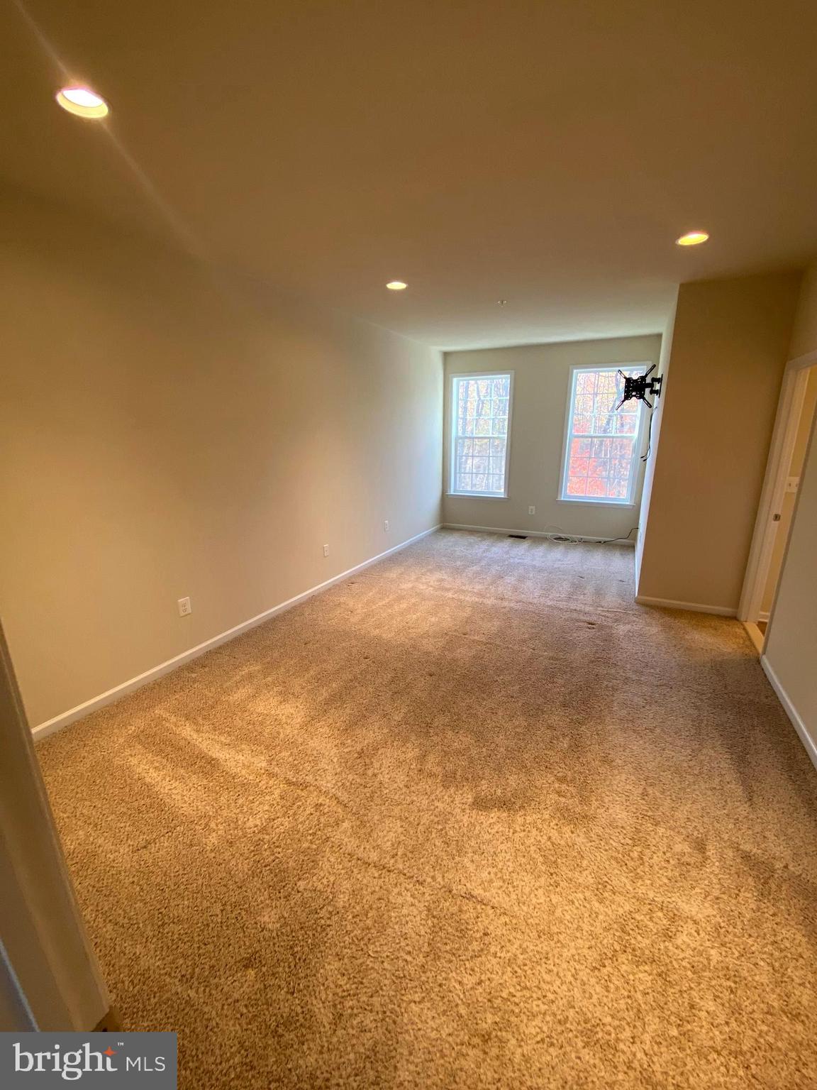 PARKSIDE AT WESTPHALIA - Residential Lease