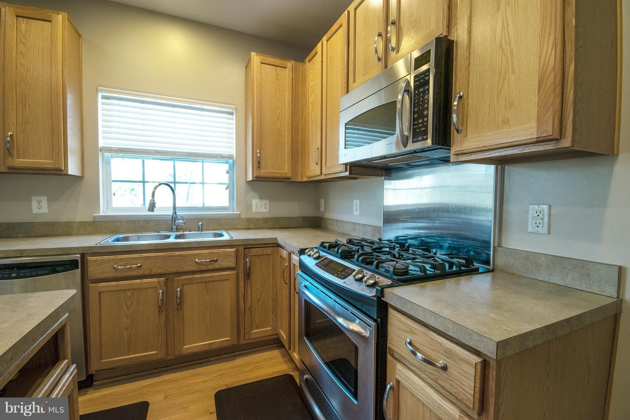 LEE'S PARKE - Residential