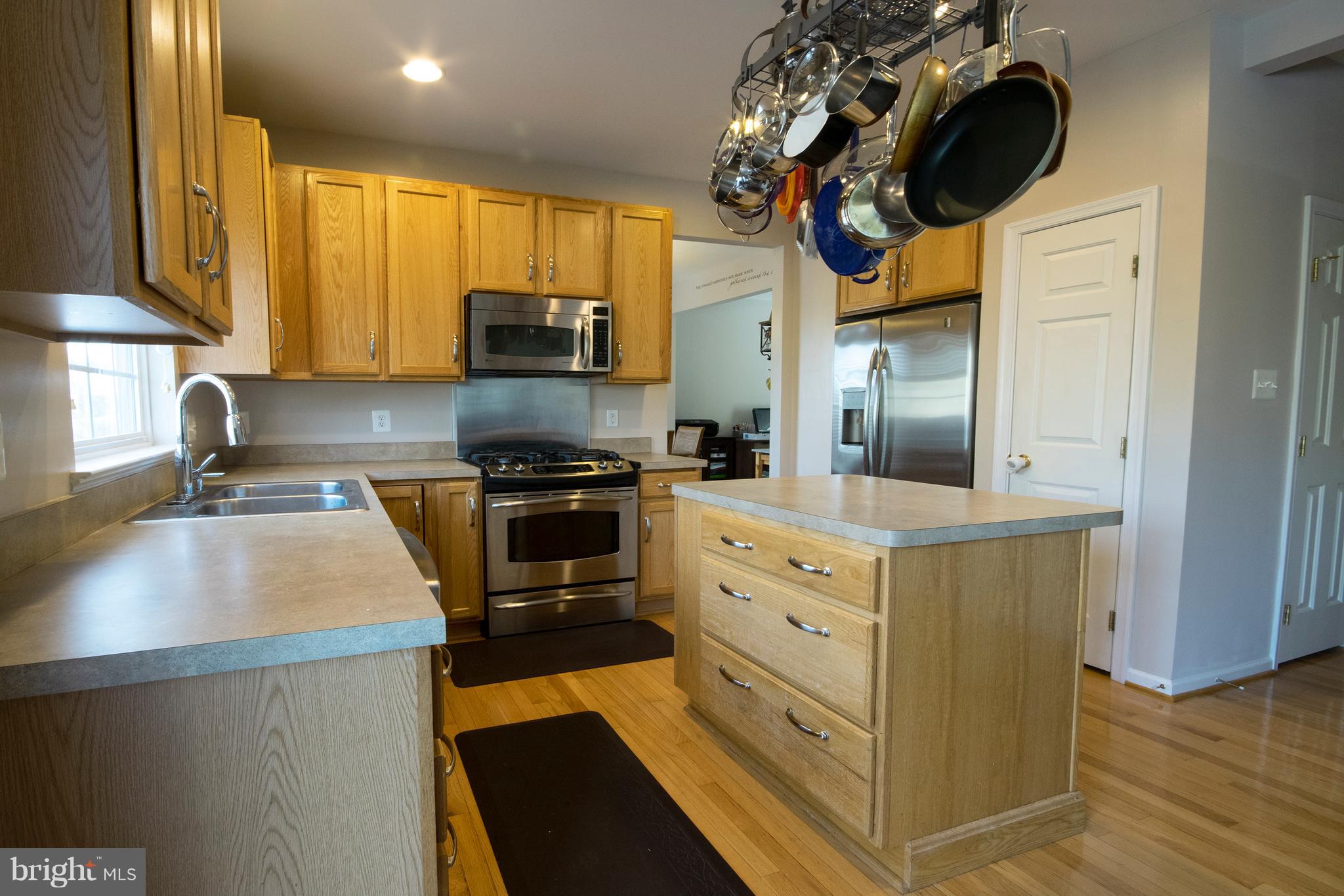 LEE'S PARKE - Residential