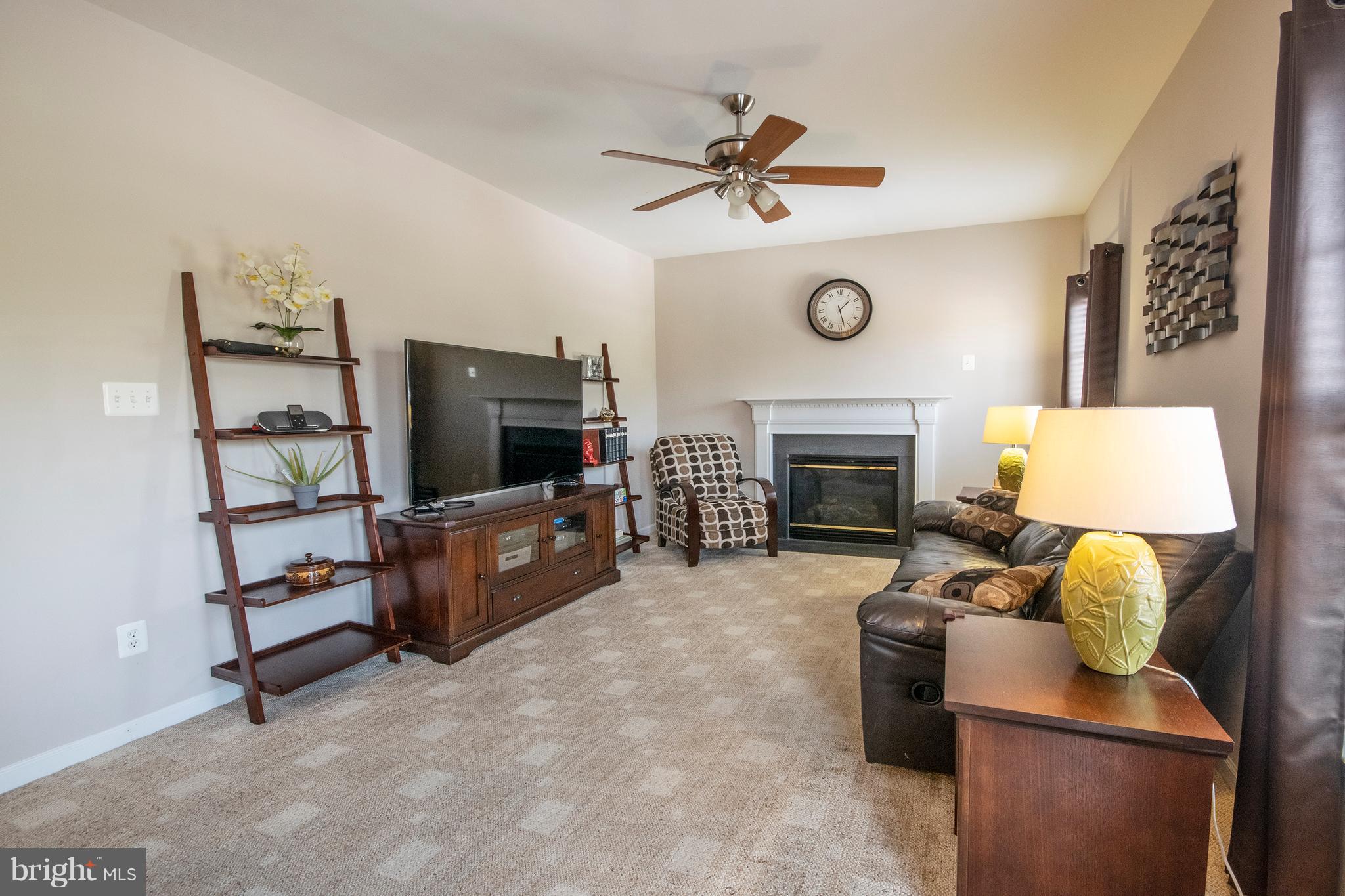 LEE'S PARKE - Residential