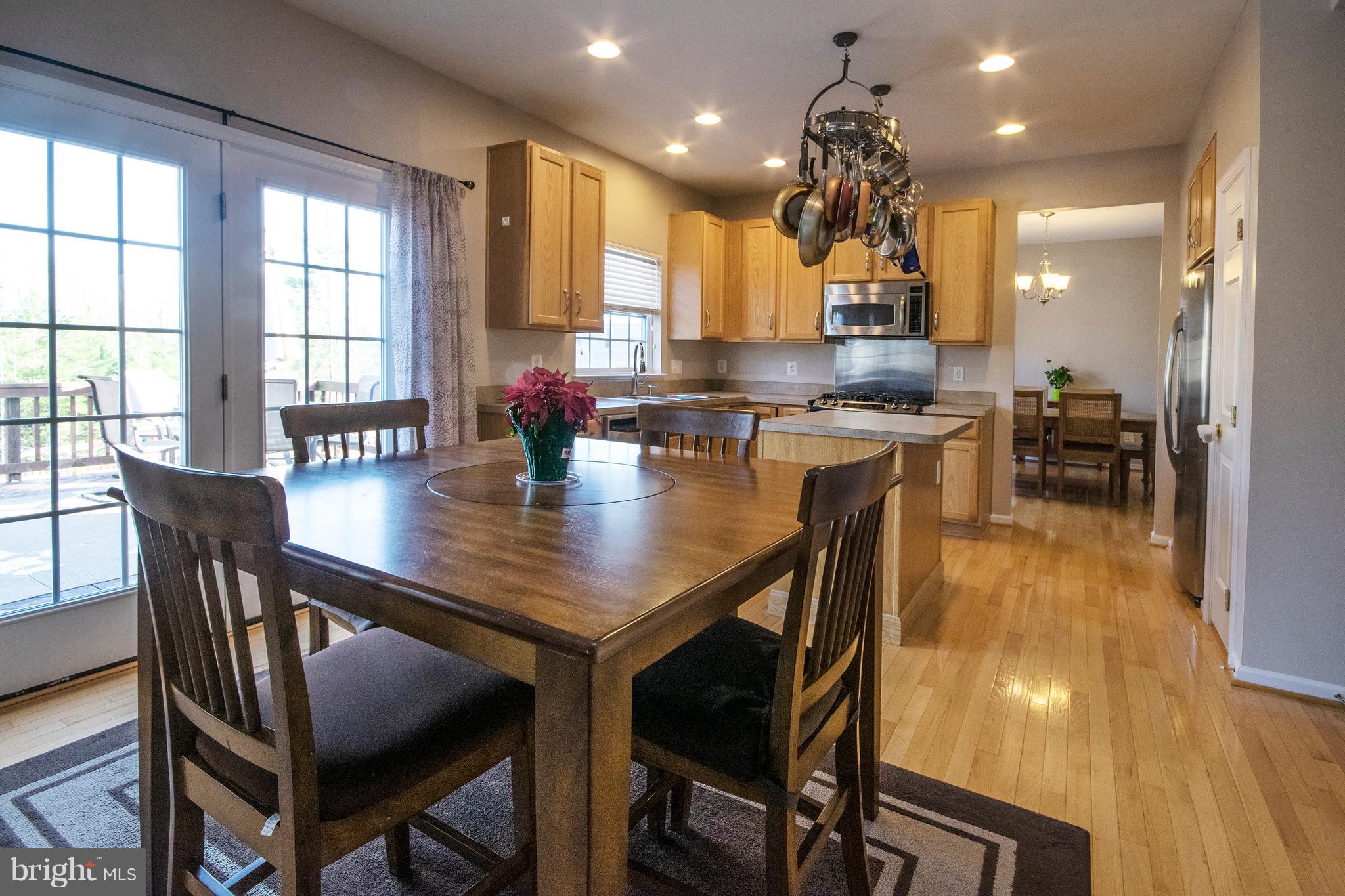 LEE'S PARKE - Residential