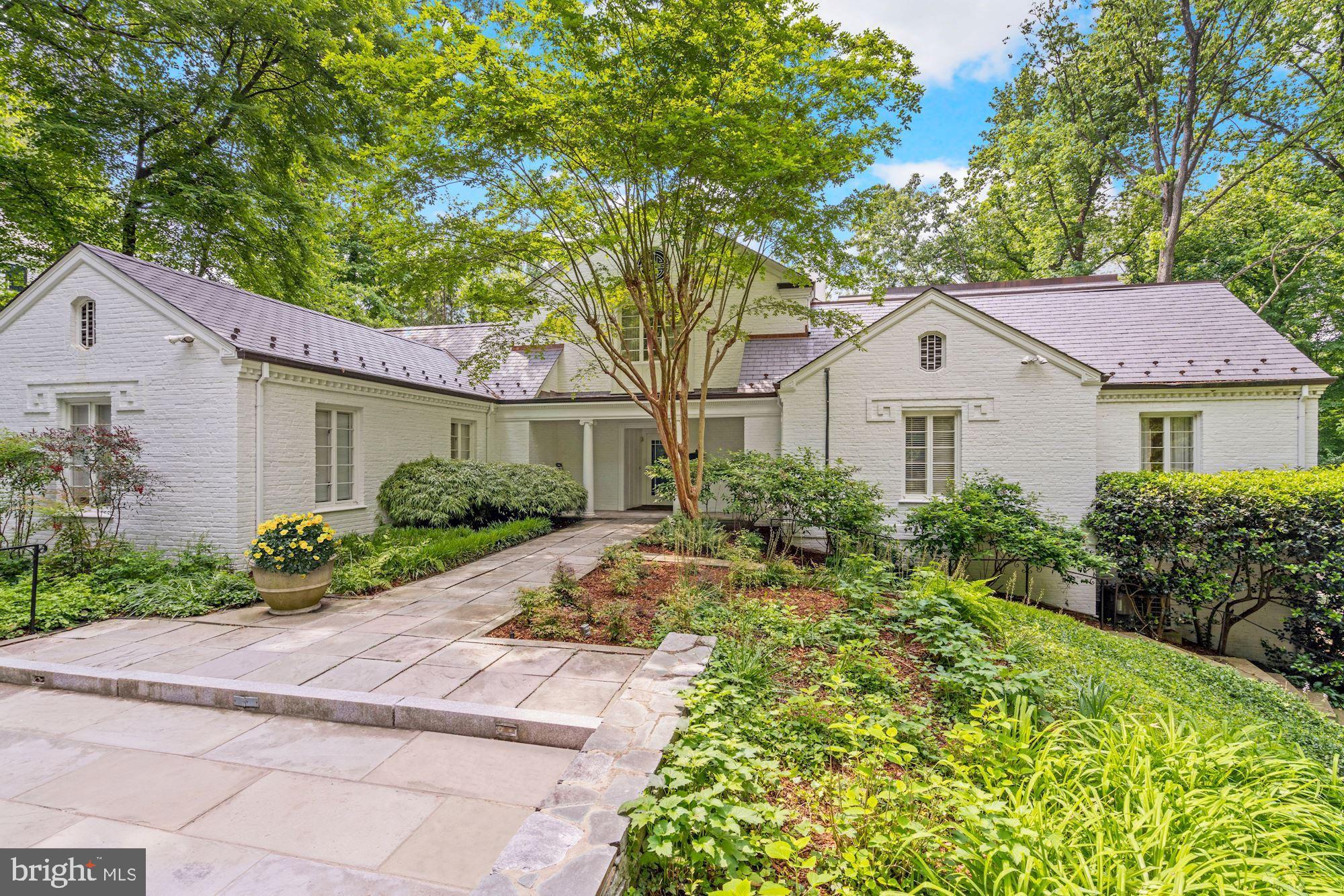 WESLEY HEIGHTS - Residential
