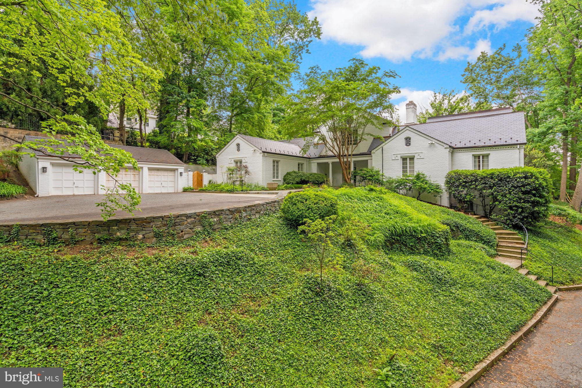 WESLEY HEIGHTS - Residential