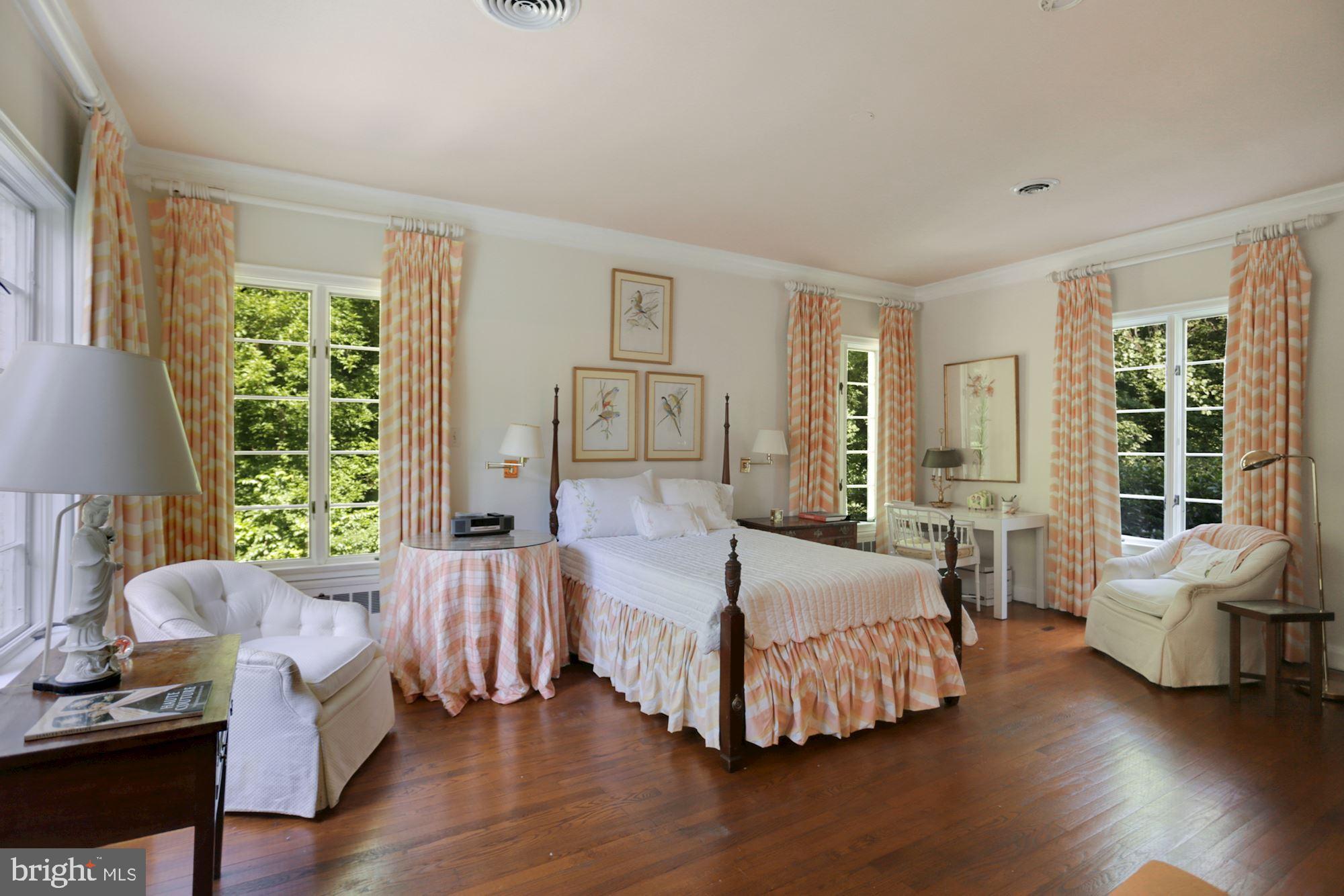 WESLEY HEIGHTS - Residential