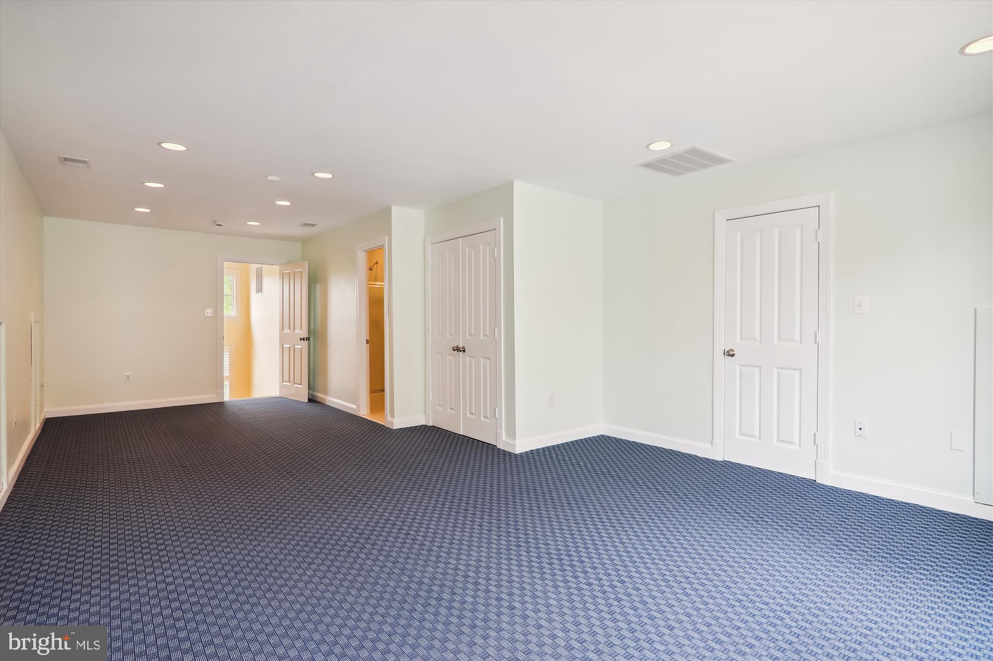 GLENBROOK VILLAGE - Residential