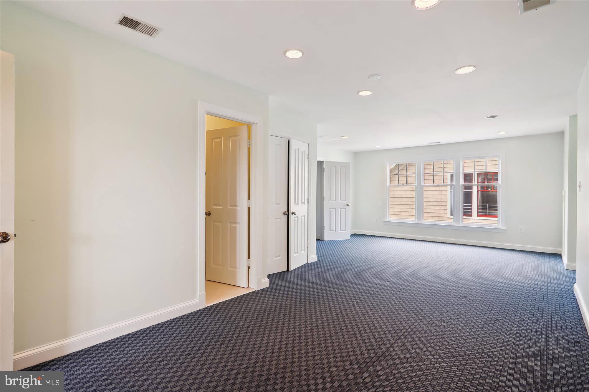 GLENBROOK VILLAGE - Residential