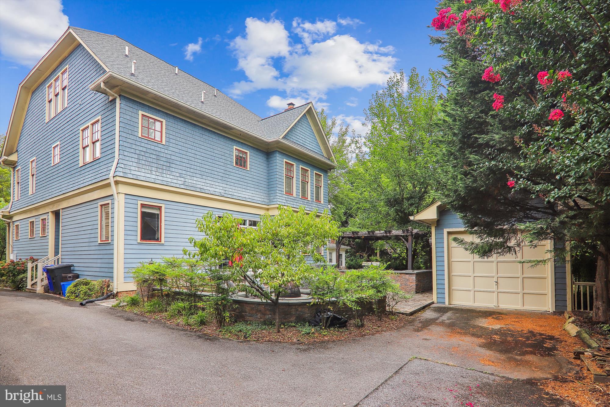 GLENBROOK VILLAGE - Residential