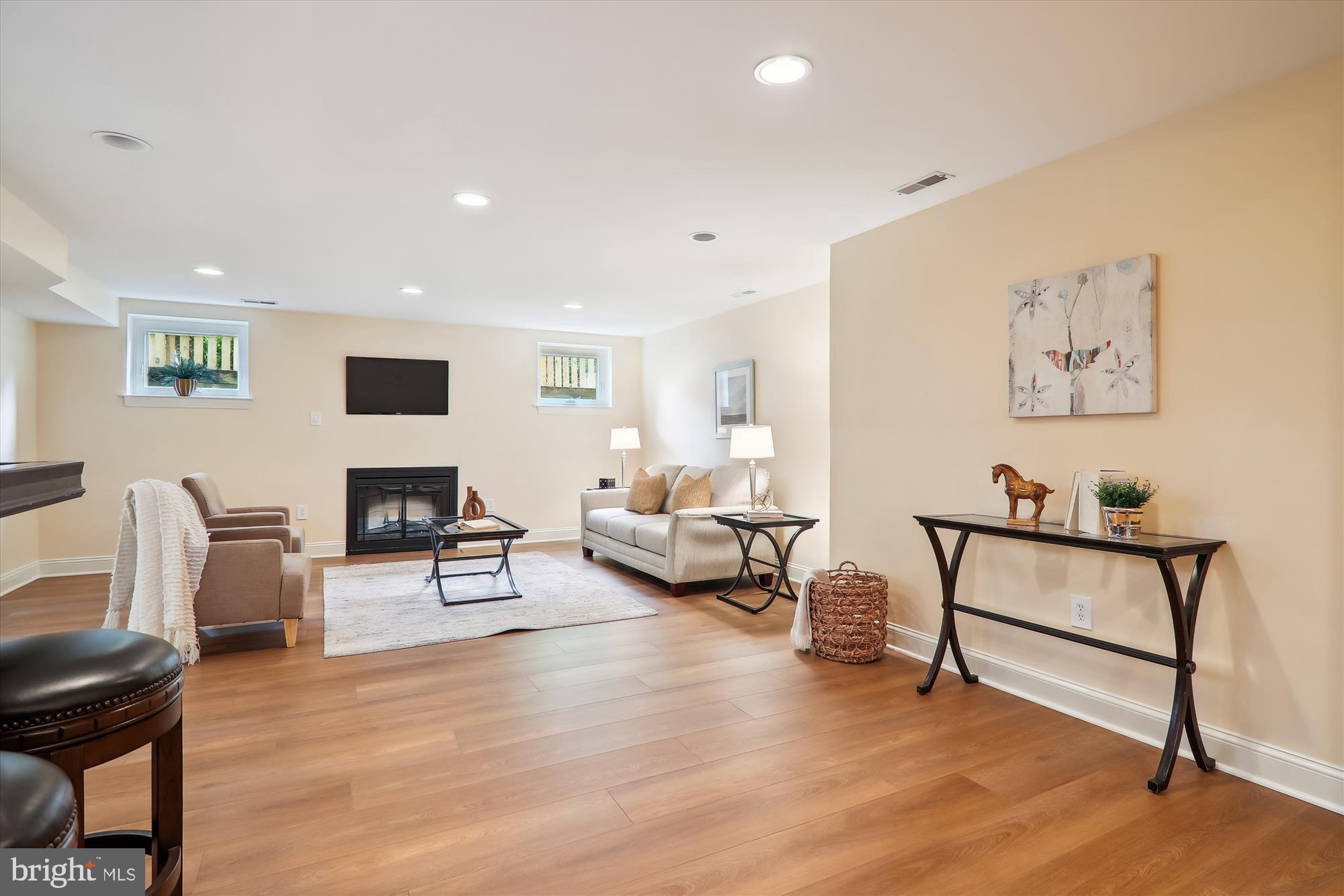 GLENBROOK VILLAGE - Residential