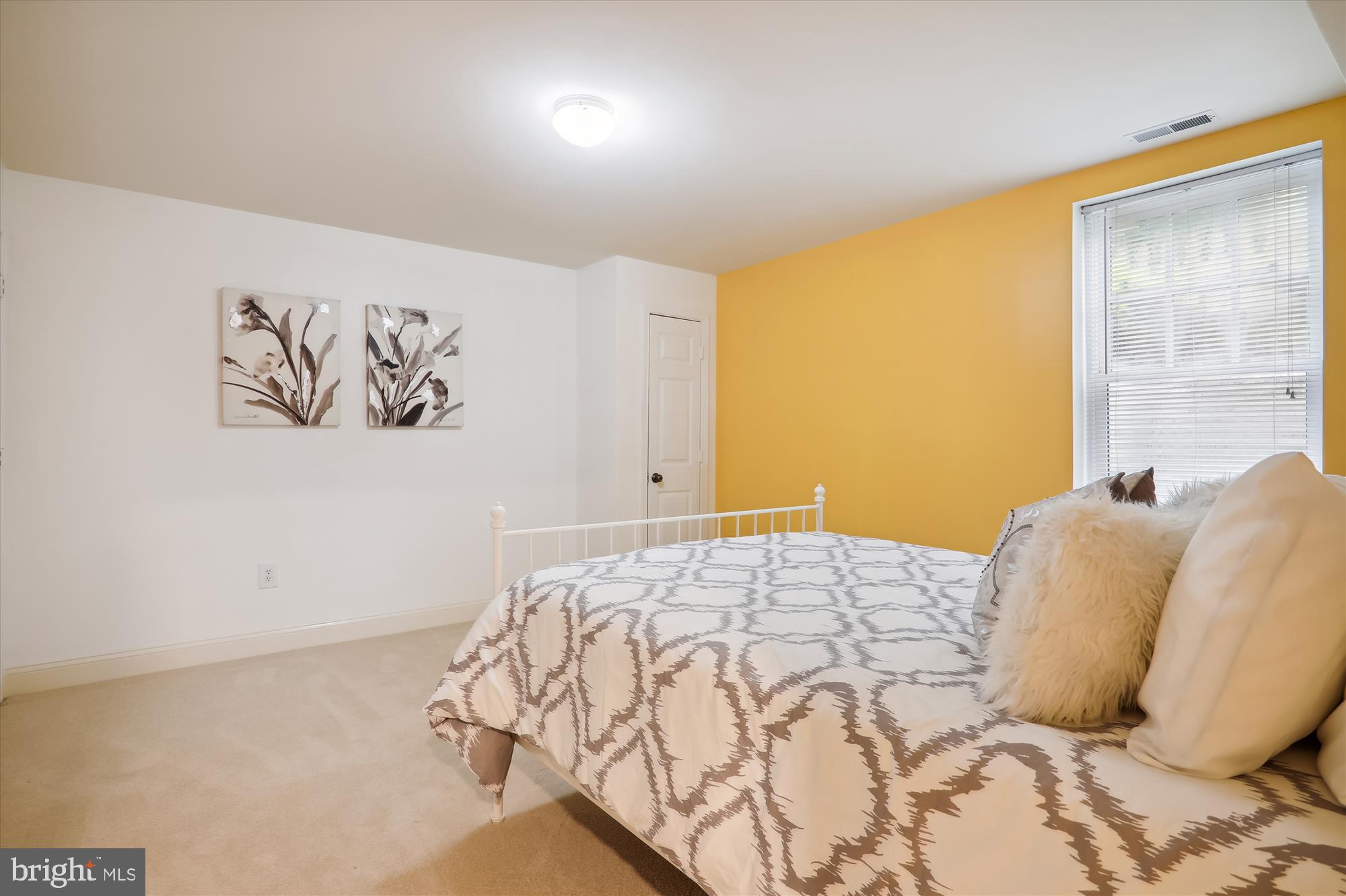 GLENBROOK VILLAGE - Residential