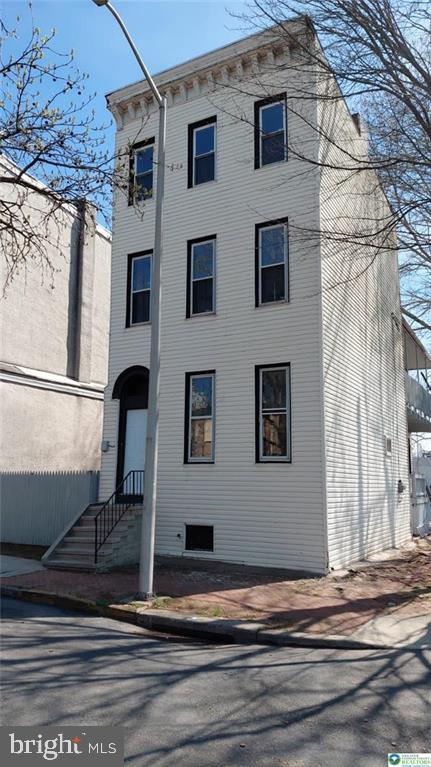 300 PINE STREET