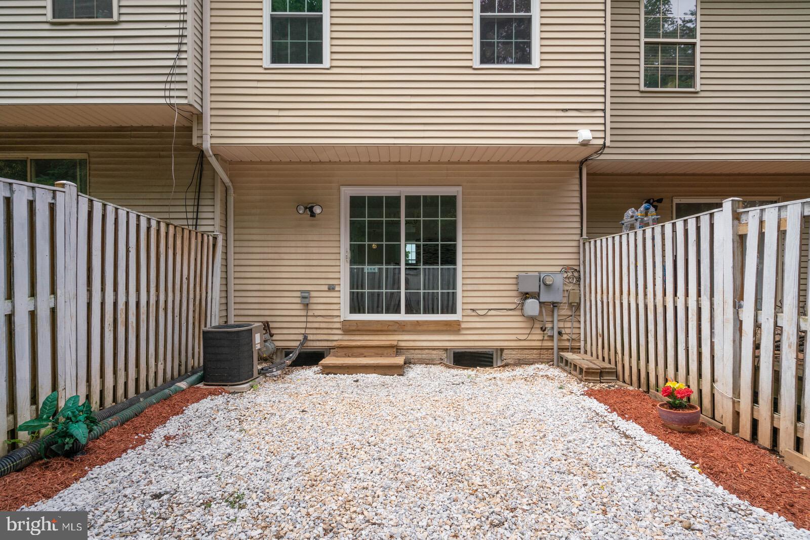 WINSLOW CHASE - Residential